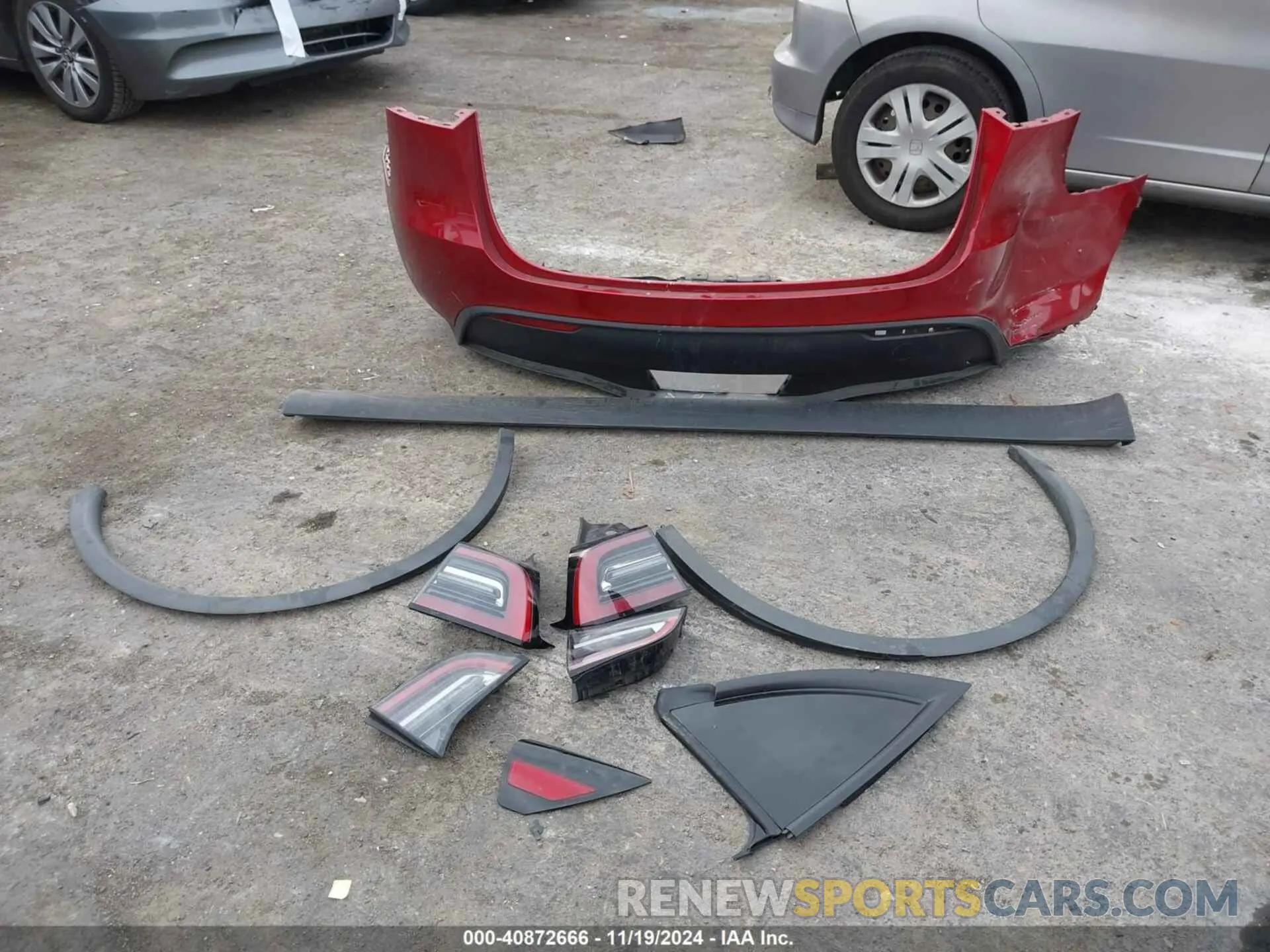 12 Photograph of a damaged car 7SAYGAEE0RF017553 TESLA MODEL Y 2024