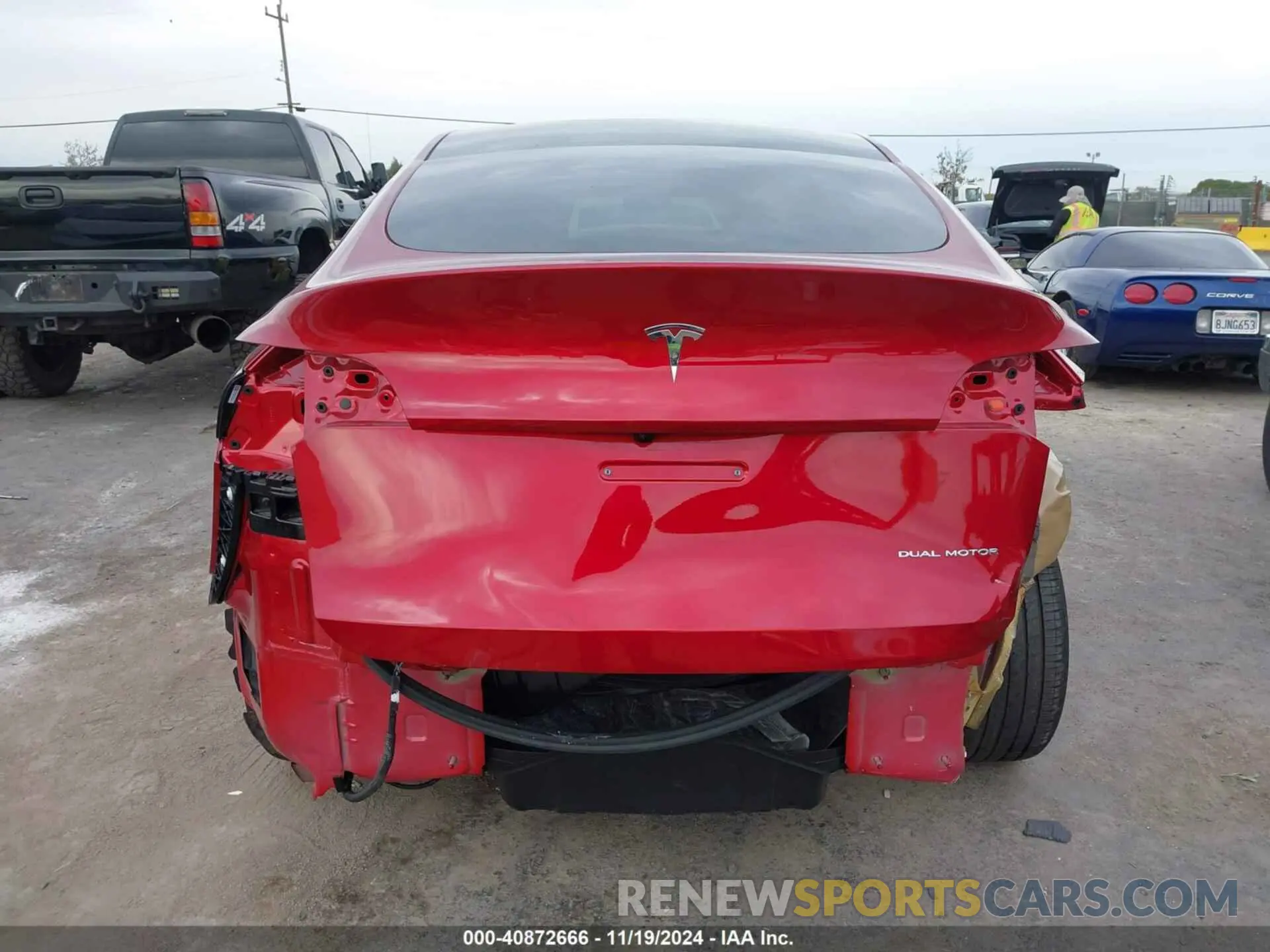 17 Photograph of a damaged car 7SAYGAEE0RF017553 TESLA MODEL Y 2024