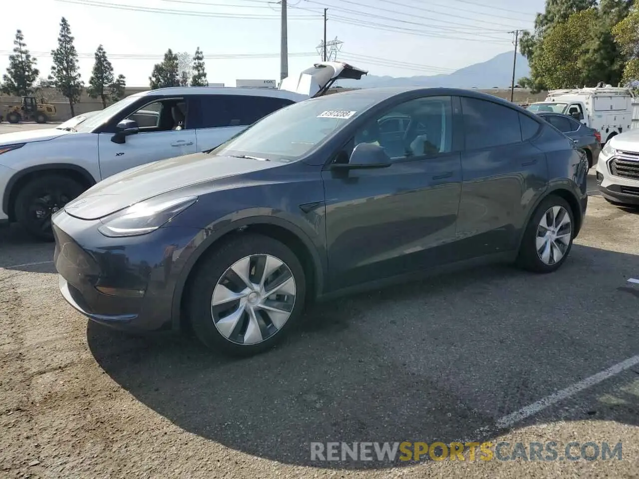 1 Photograph of a damaged car 7SAYGAEE0RF021084 TESLA MODEL Y 2024