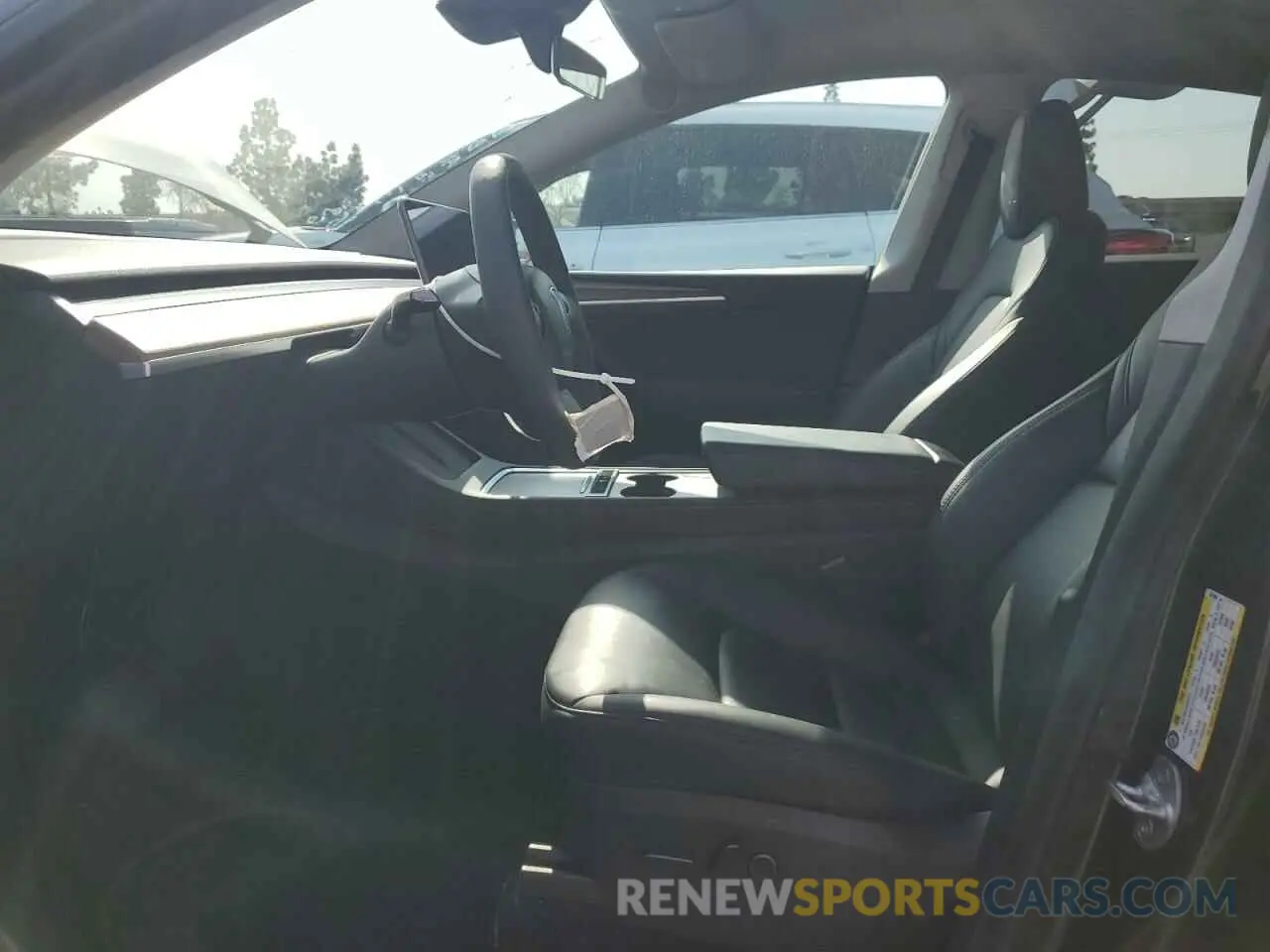 7 Photograph of a damaged car 7SAYGAEE0RF021084 TESLA MODEL Y 2024