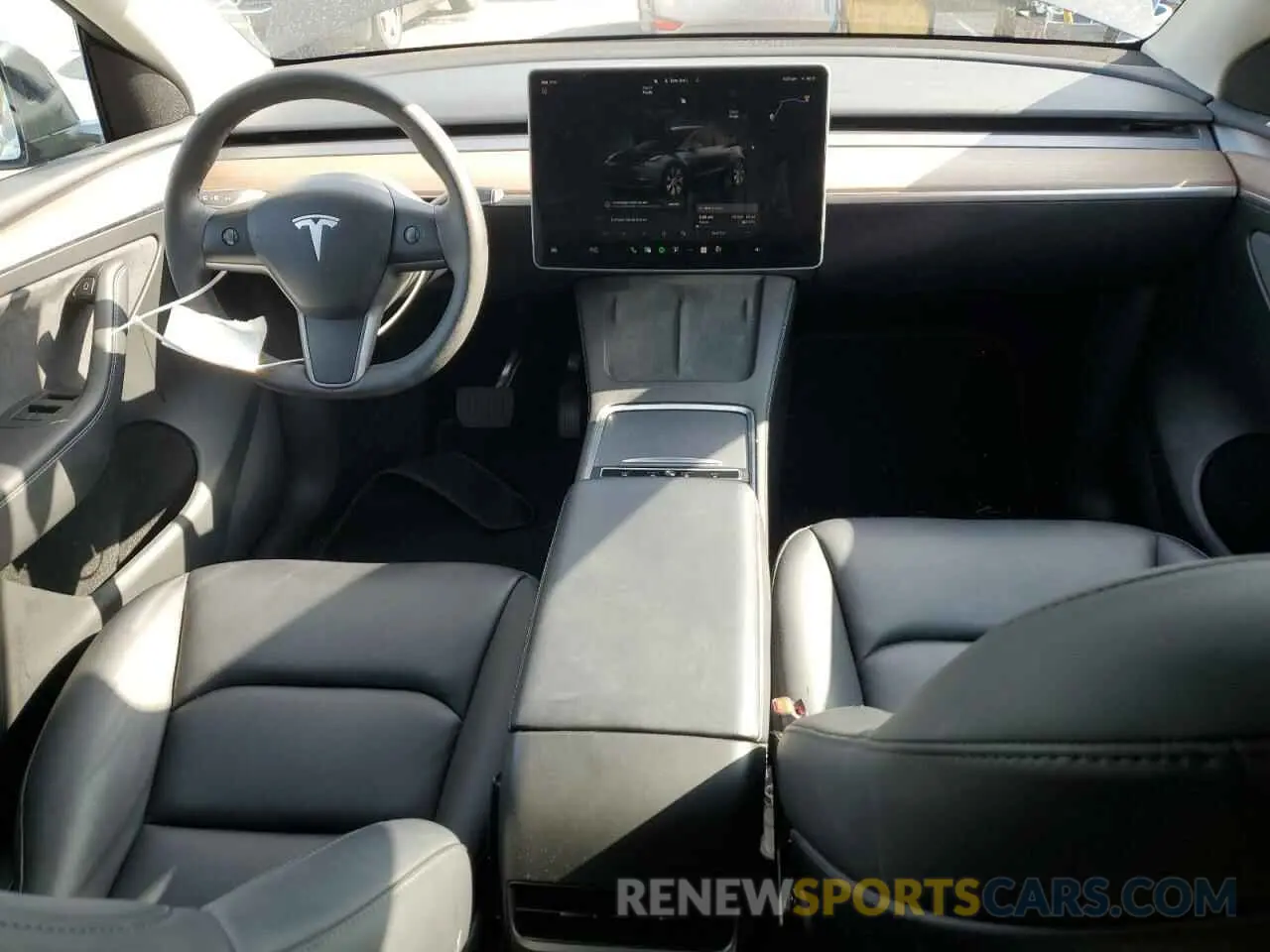 8 Photograph of a damaged car 7SAYGAEE0RF021084 TESLA MODEL Y 2024