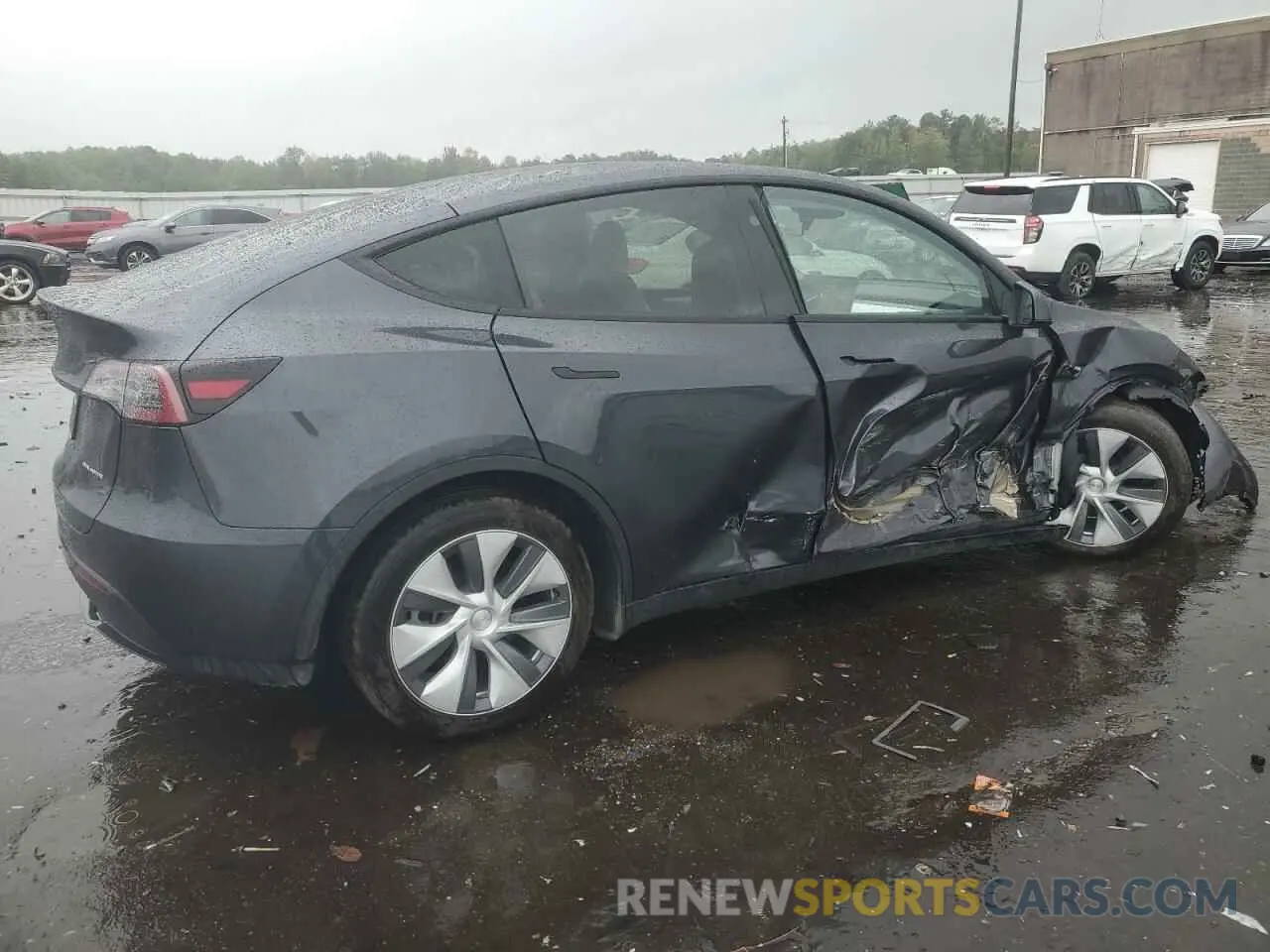 3 Photograph of a damaged car 7SAYGAEE0RF072732 TESLA MODEL Y 2024