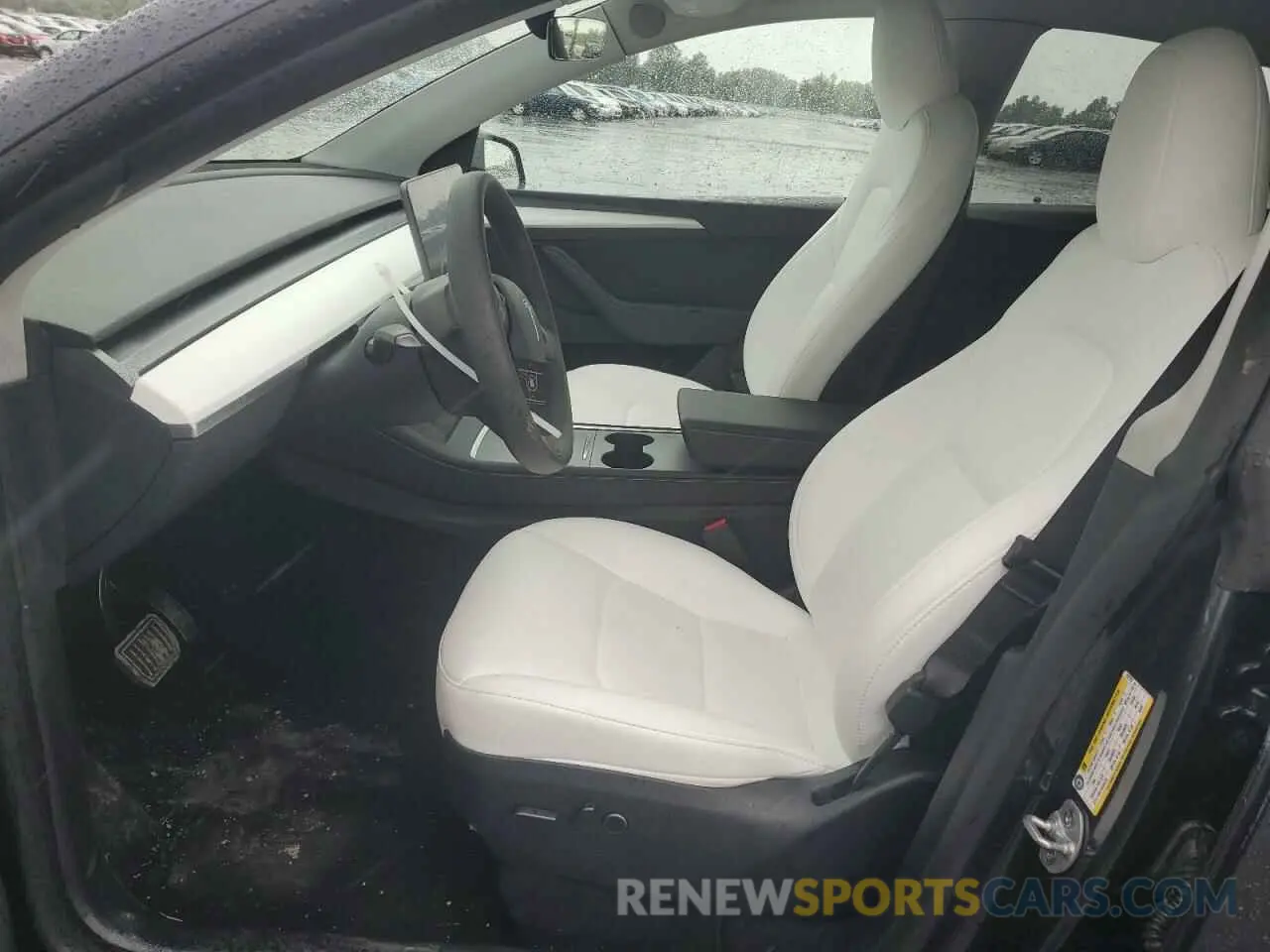7 Photograph of a damaged car 7SAYGAEE0RF072732 TESLA MODEL Y 2024