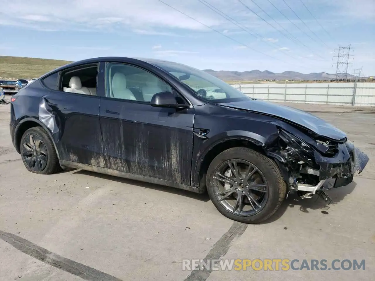4 Photograph of a damaged car 7SAYGAEE0RF157909 TESLA MODEL Y 2024
