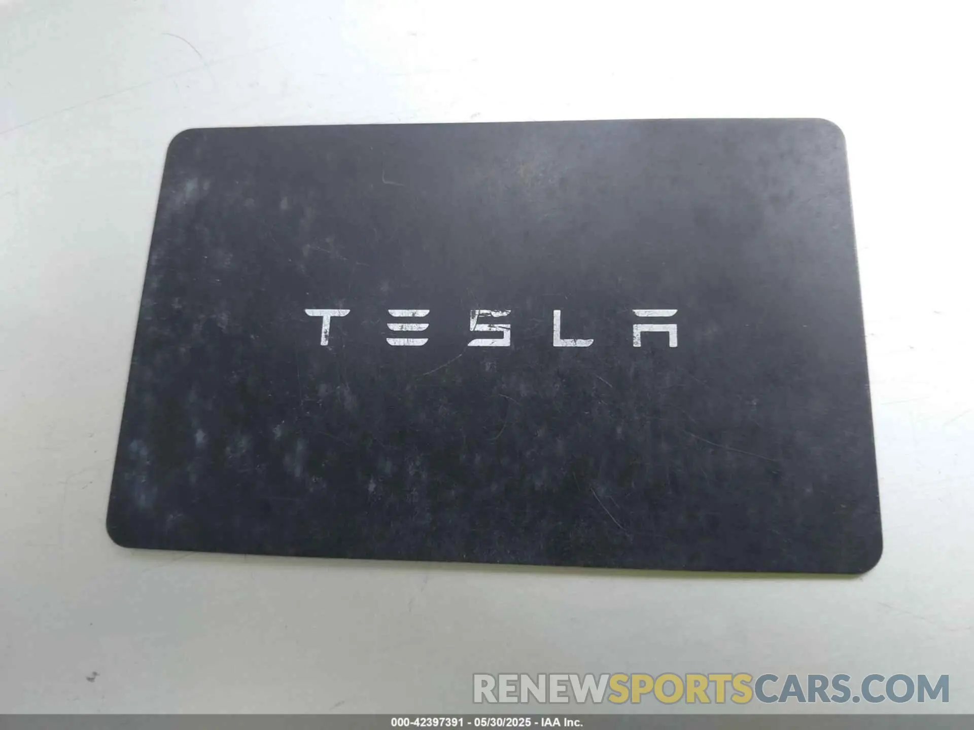11 Photograph of a damaged car 7SAYGAEE1RF165825 TESLA MODEL Y 2024