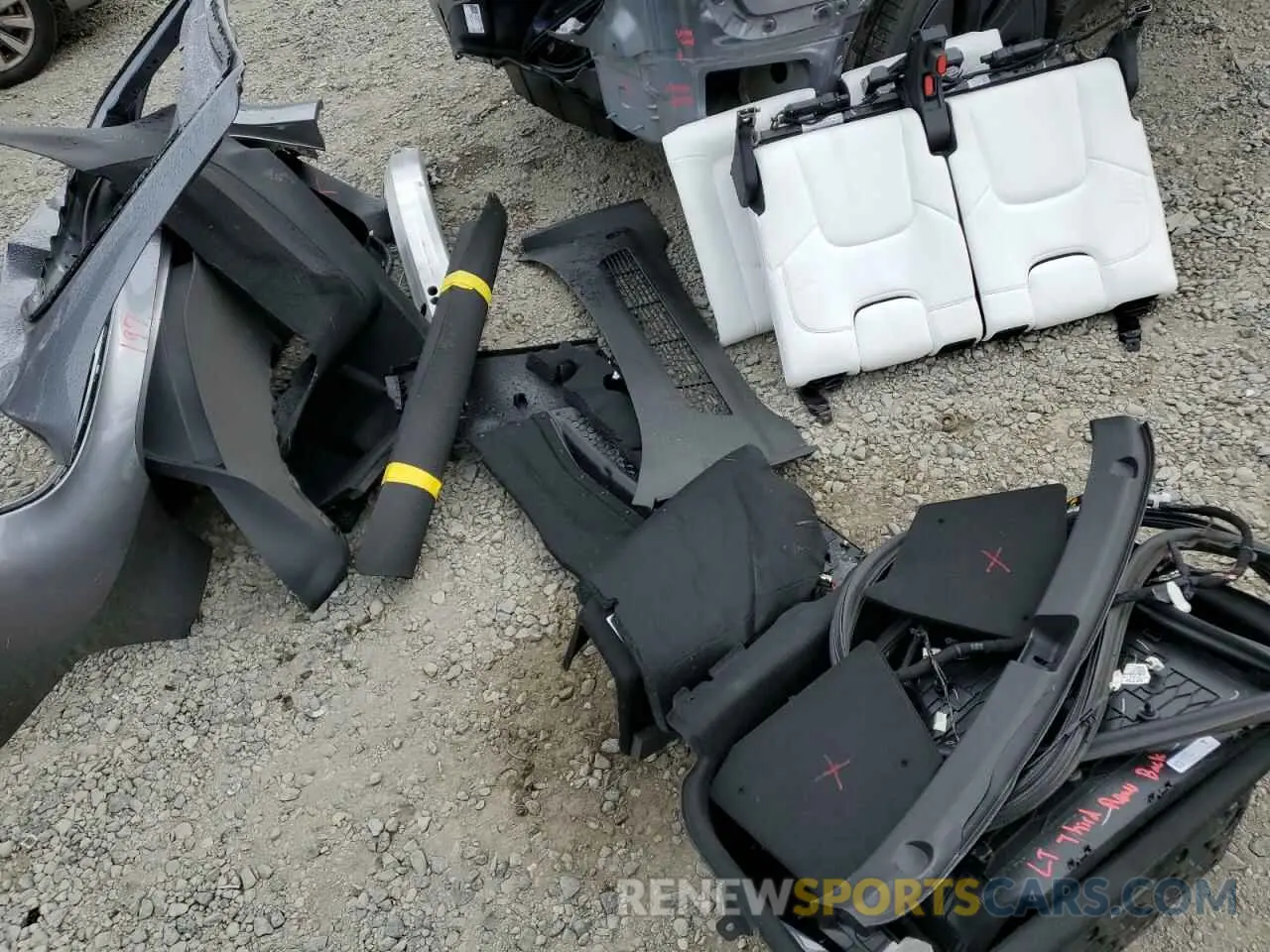 12 Photograph of a damaged car 7SAYGAEE1RF179143 TESLA MODEL Y 2024