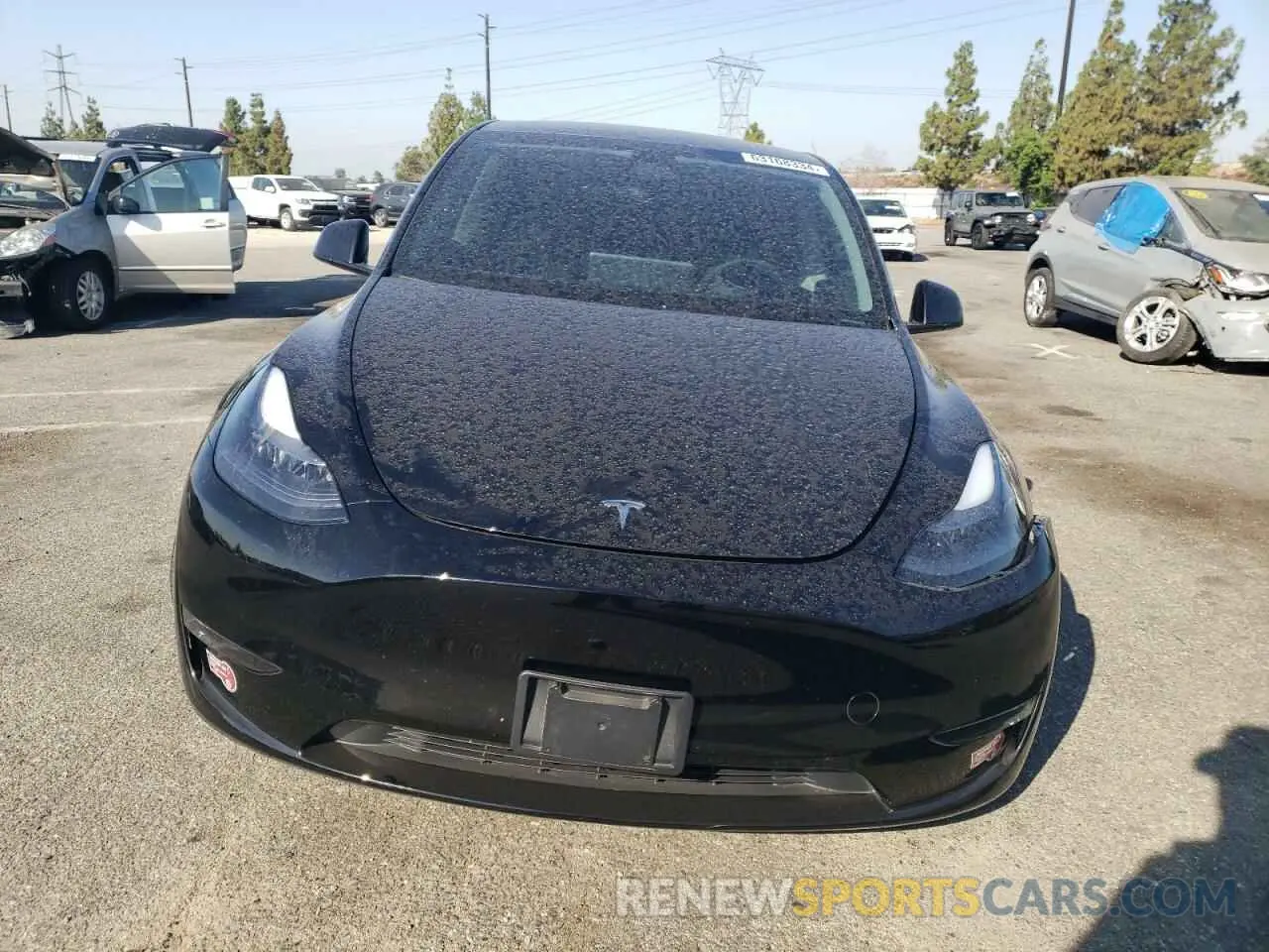 5 Photograph of a damaged car 7SAYGAEE2RF009101 TESLA MODEL Y 2024