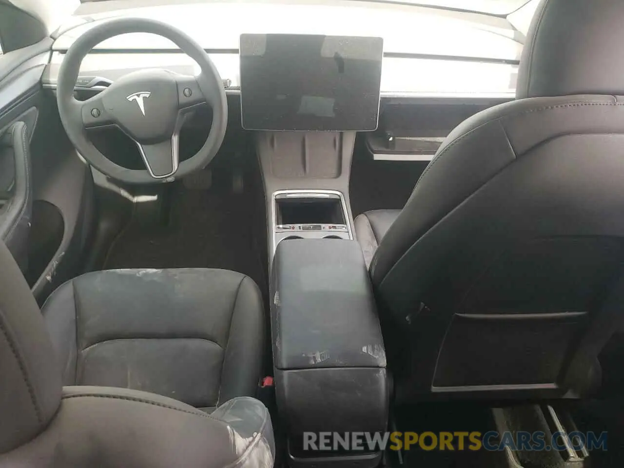 8 Photograph of a damaged car 7SAYGAEE2RF021409 TESLA MODEL Y 2024