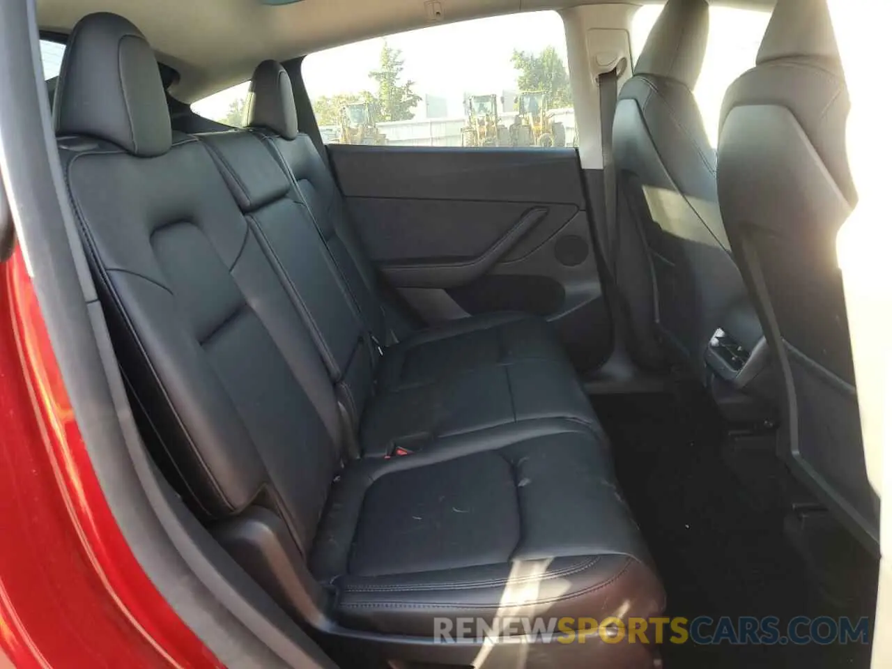 11 Photograph of a damaged car 7SAYGAEE2RF086437 TESLA MODEL Y 2024
