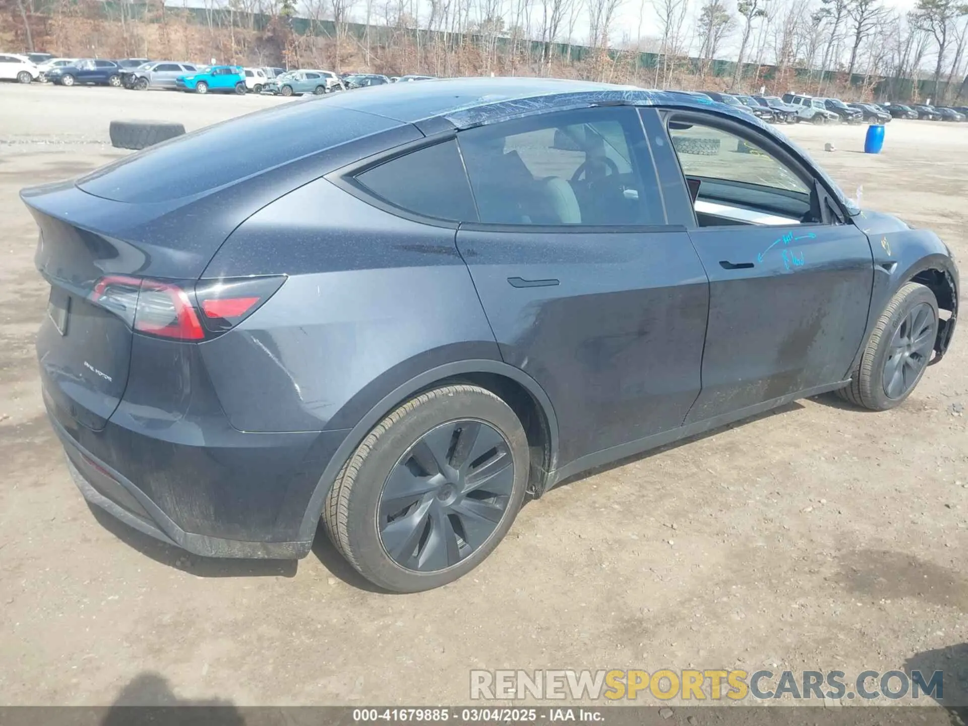 4 Photograph of a damaged car 7SAYGAEE2RF178437 TESLA MODEL Y 2024