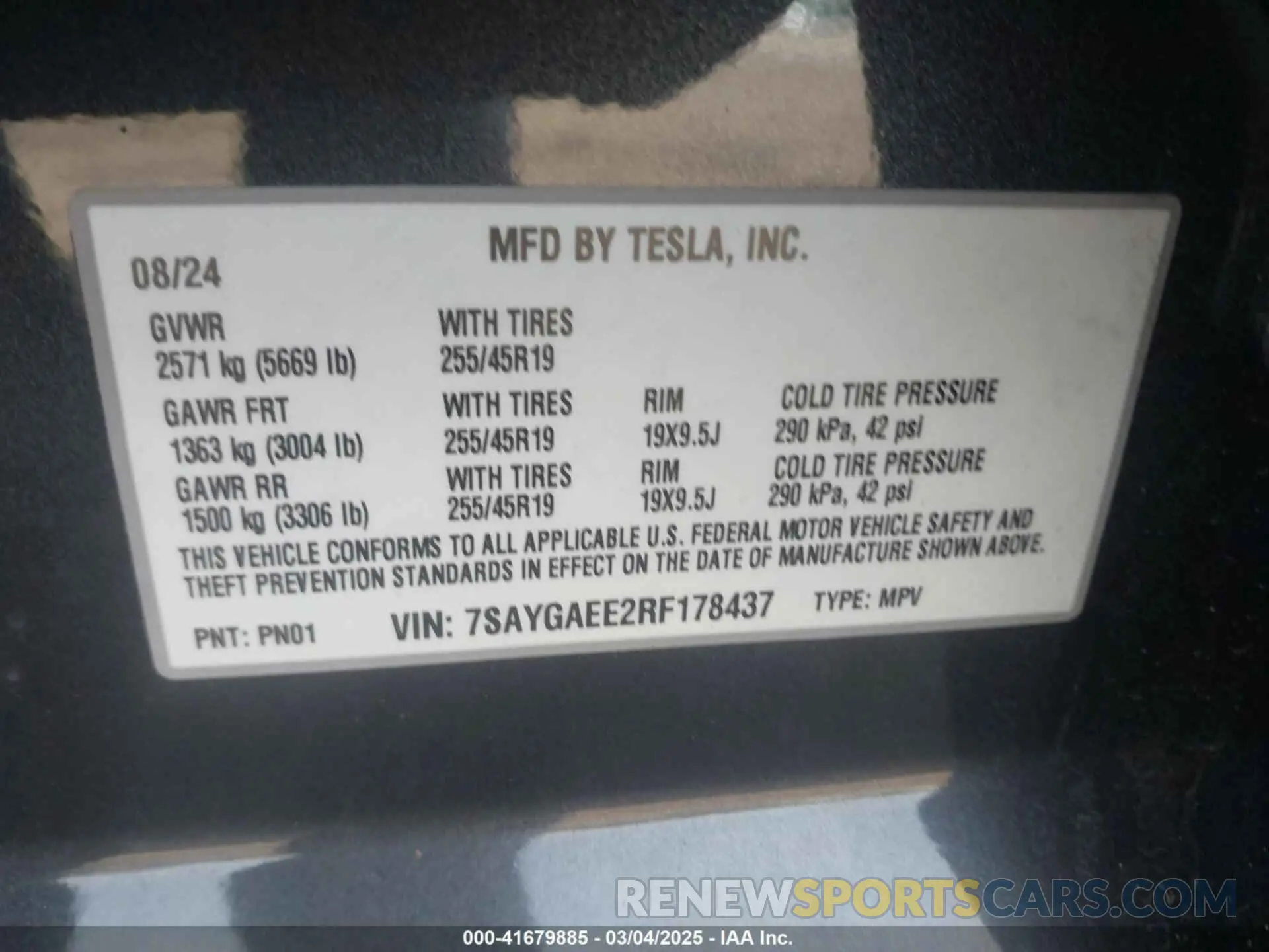 9 Photograph of a damaged car 7SAYGAEE2RF178437 TESLA MODEL Y 2024