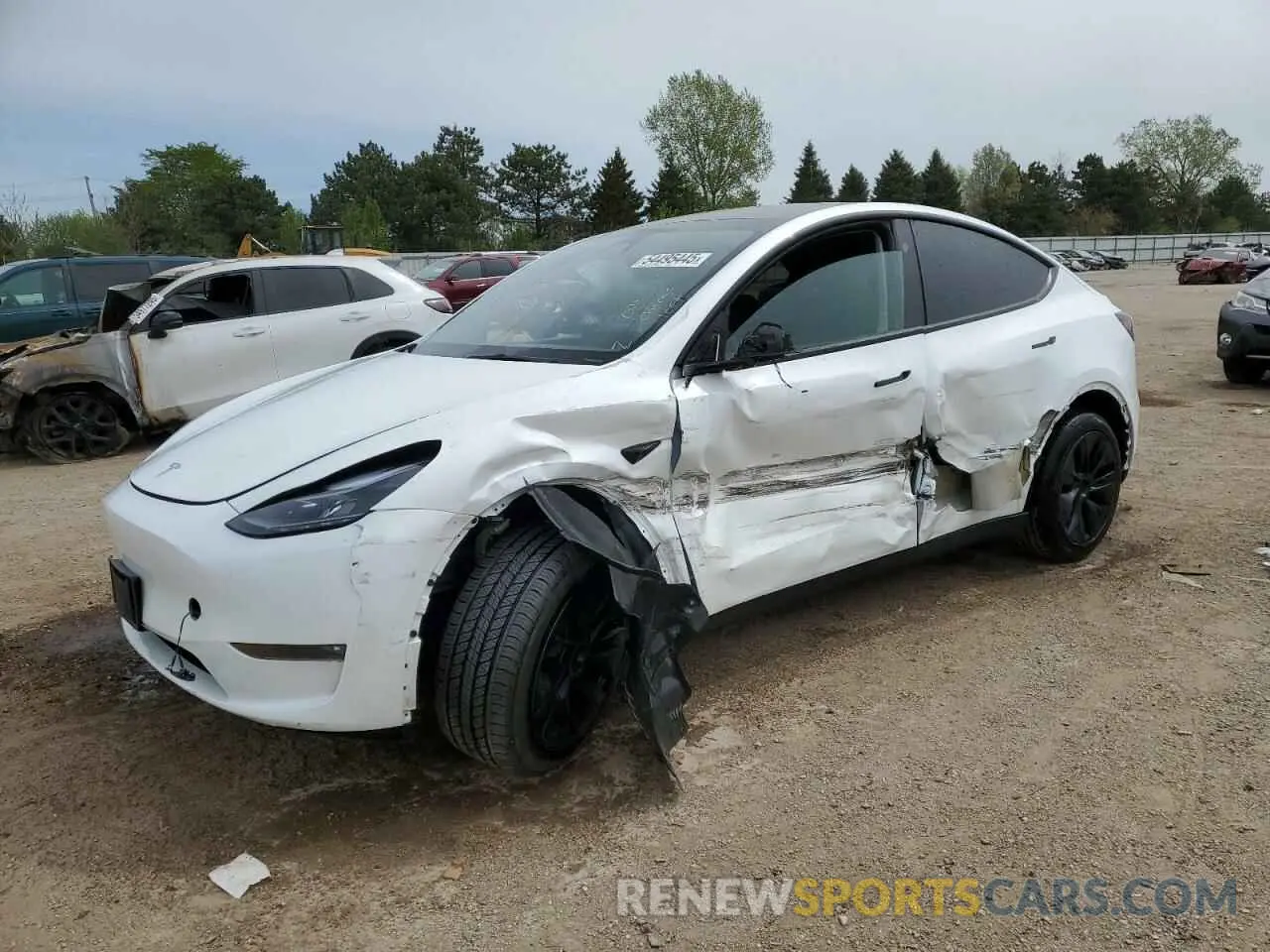1 Photograph of a damaged car 7SAYGAEE2RF207192 TESLA MODEL Y 2024
