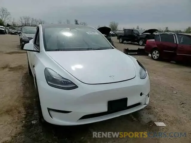 13 Photograph of a damaged car 7SAYGAEE2RF207192 TESLA MODEL Y 2024