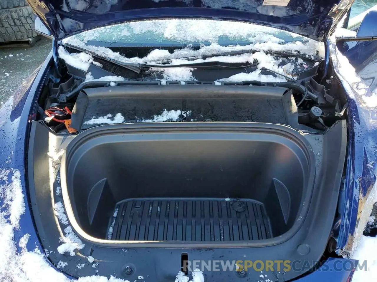 12 Photograph of a damaged car 7SAYGAEE2RF981359 TESLA MODEL Y 2024