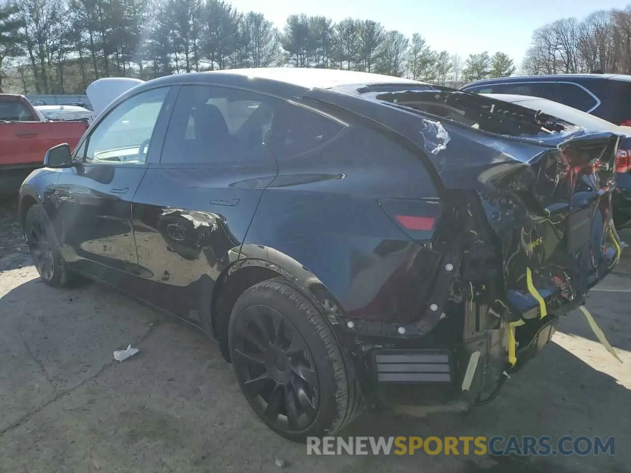 2 Photograph of a damaged car 7SAYGAEE3RF004232 TESLA MODEL Y 2024