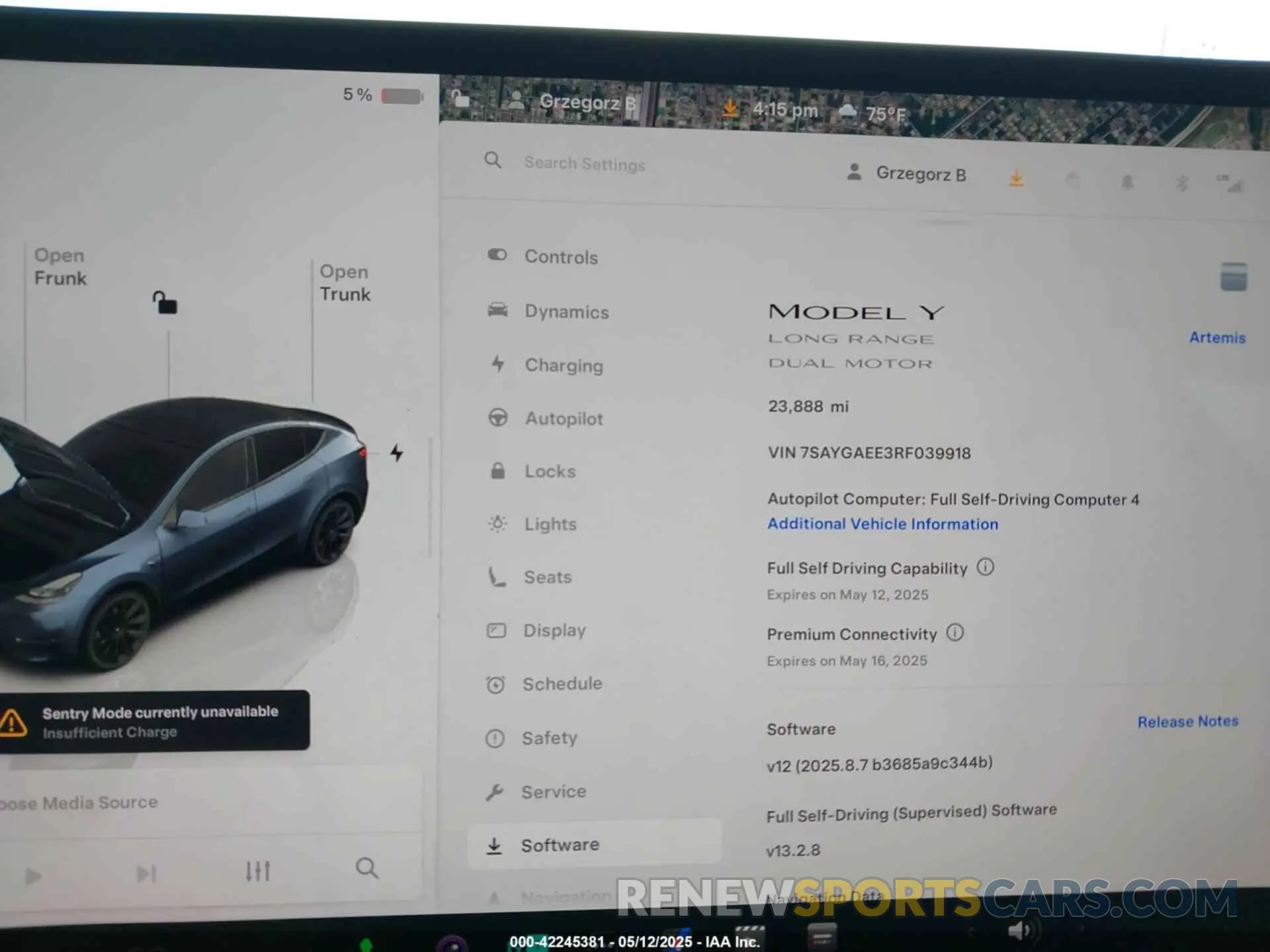 7 Photograph of a damaged car 7SAYGAEE3RF039918 TESLA MODEL Y 2024