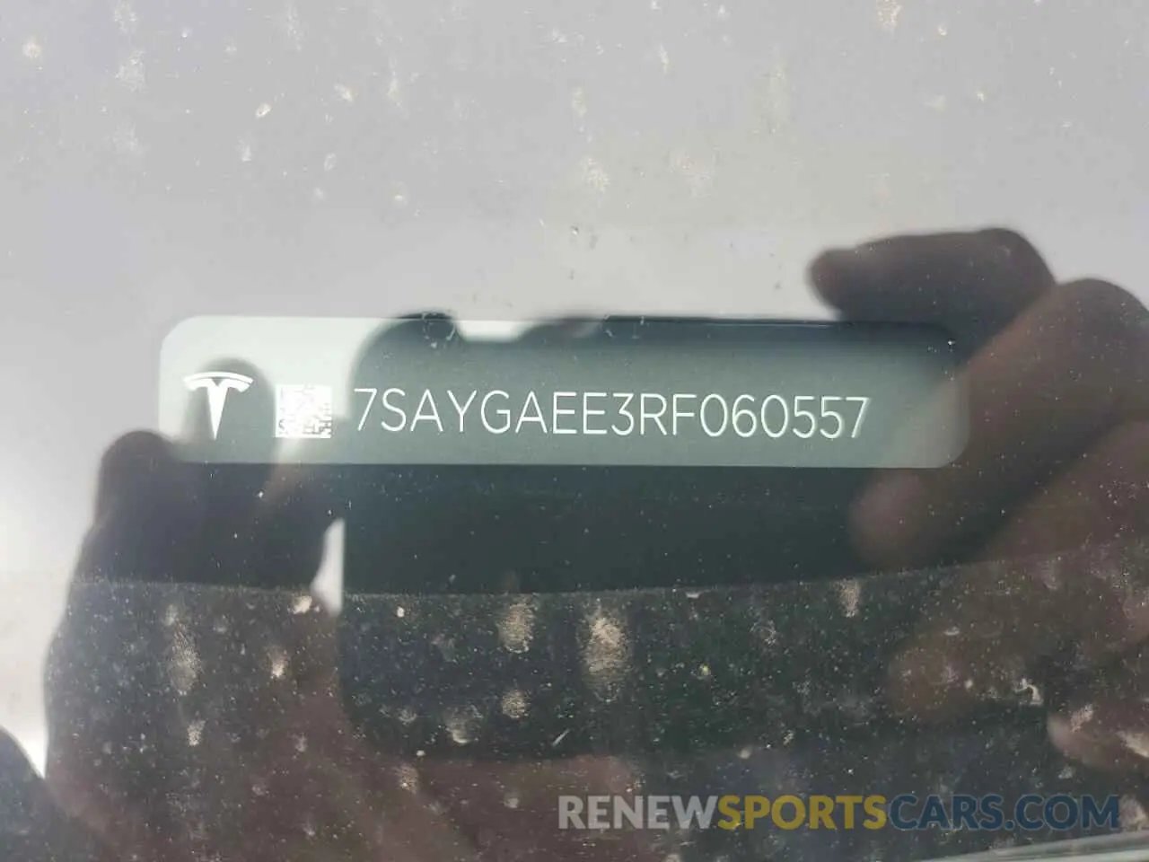 12 Photograph of a damaged car 7SAYGAEE3RF060557 TESLA MODEL Y 2024