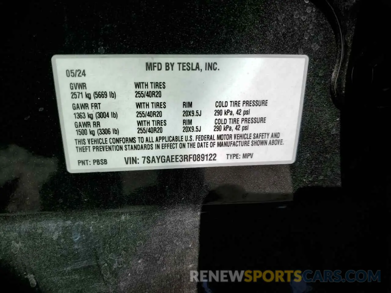 13 Photograph of a damaged car 7SAYGAEE3RF089122 TESLA MODEL Y 2024