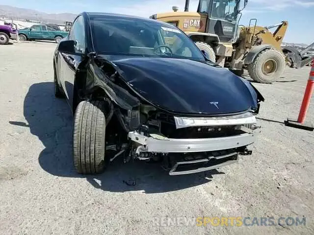 14 Photograph of a damaged car 7SAYGAEE3RF089122 TESLA MODEL Y 2024