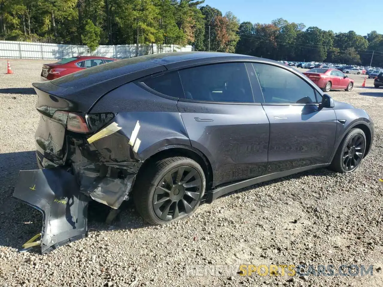 3 Photograph of a damaged car 7SAYGAEE3RF117727 TESLA MODEL Y 2024