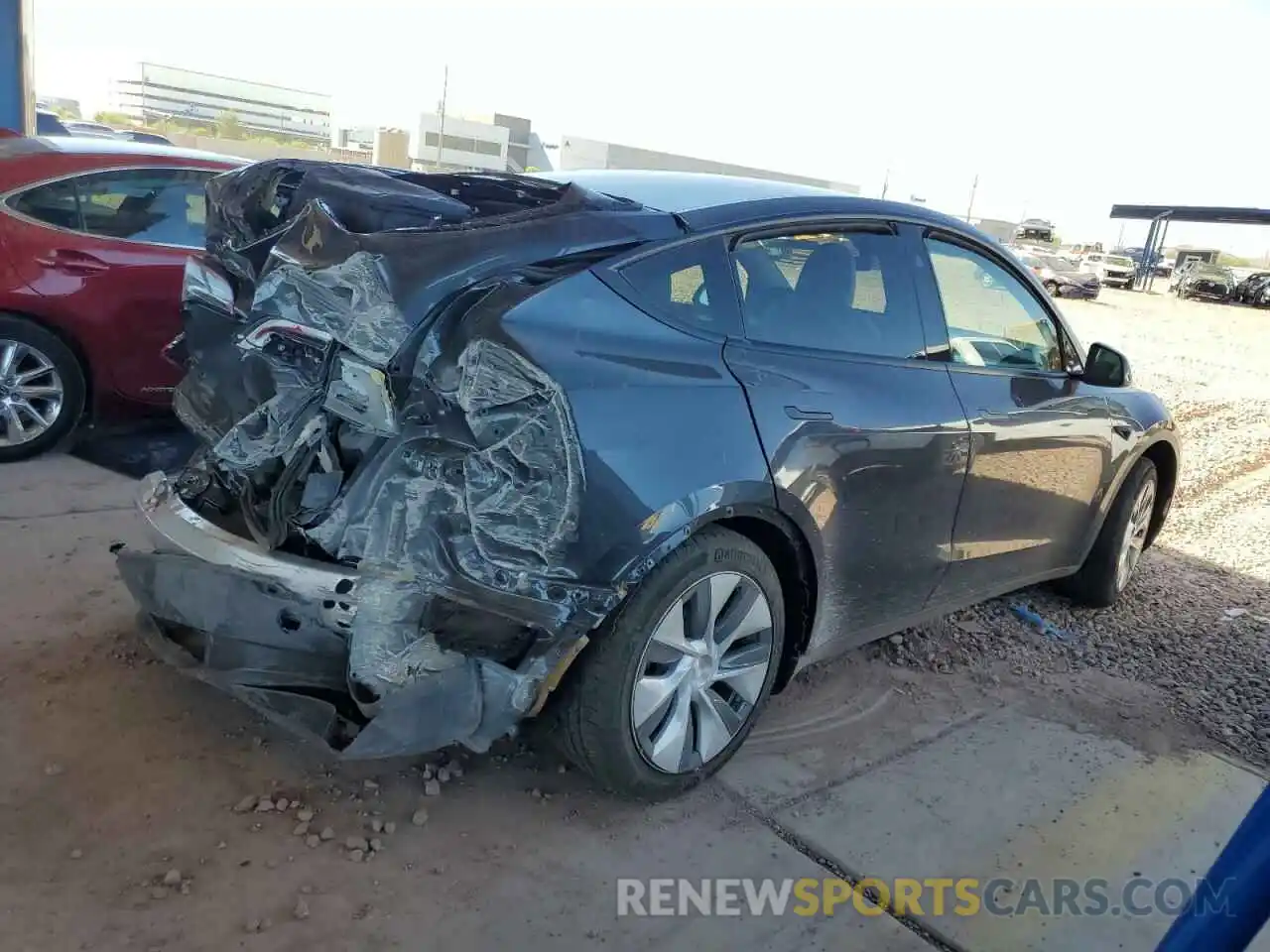 3 Photograph of a damaged car 7SAYGAEE4RF077075 TESLA MODEL Y 2024