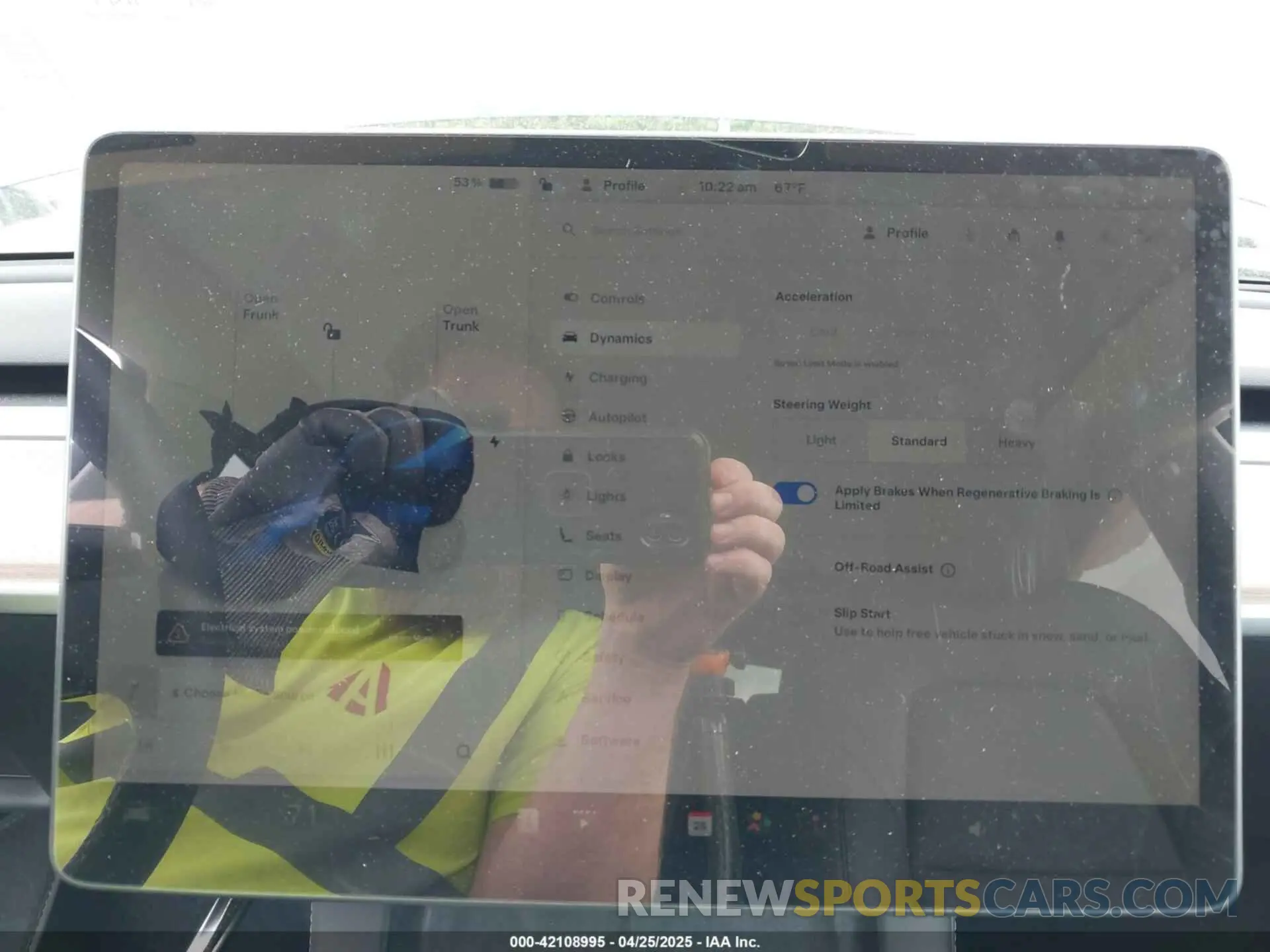 18 Photograph of a damaged car 7SAYGAEE4RF161266 TESLA MODEL Y 2024
