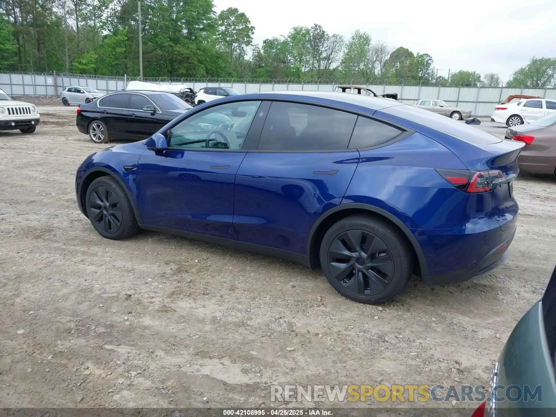 3 Photograph of a damaged car 7SAYGAEE4RF161266 TESLA MODEL Y 2024