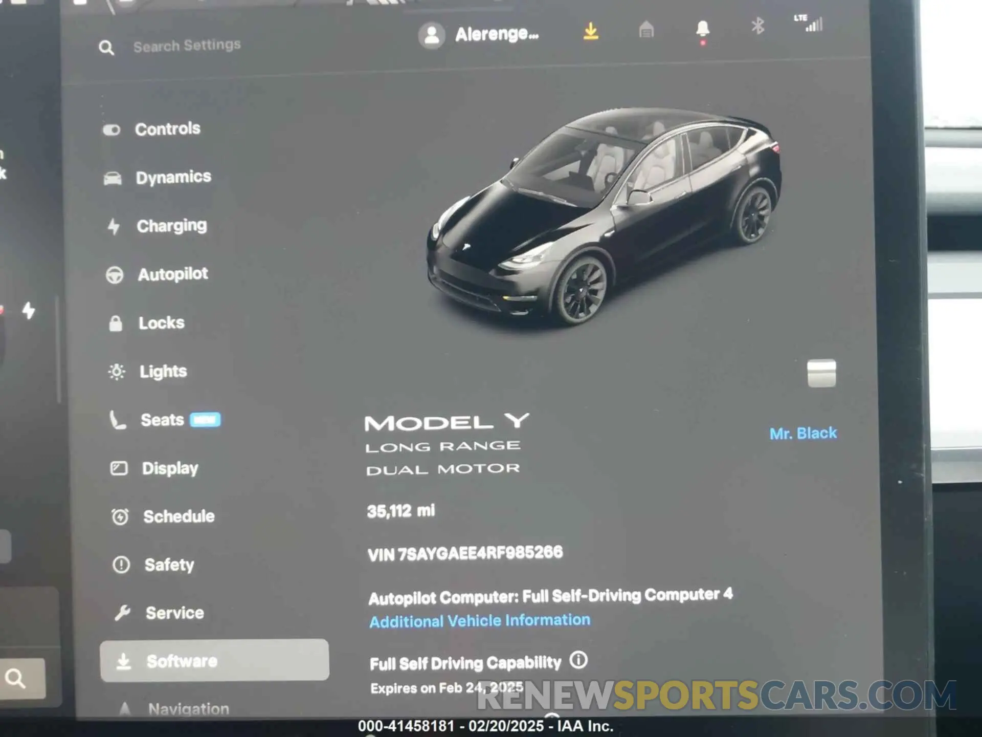 17 Photograph of a damaged car 7SAYGAEE4RF985266 TESLA MODEL Y 2024