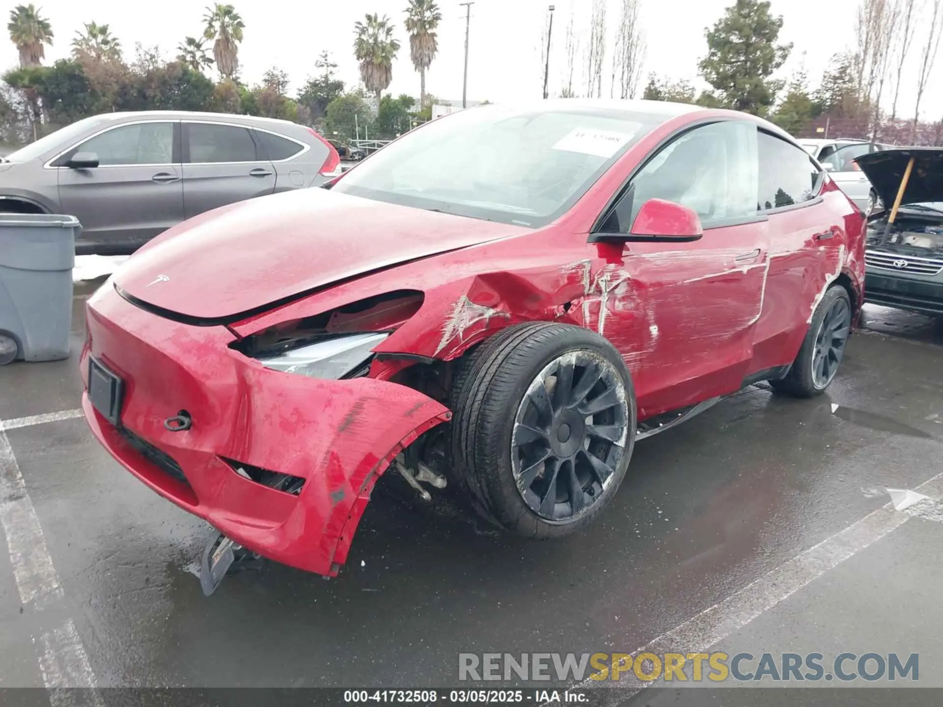 2 Photograph of a damaged car 7SAYGAEE5RF018746 TESLA MODEL Y 2024