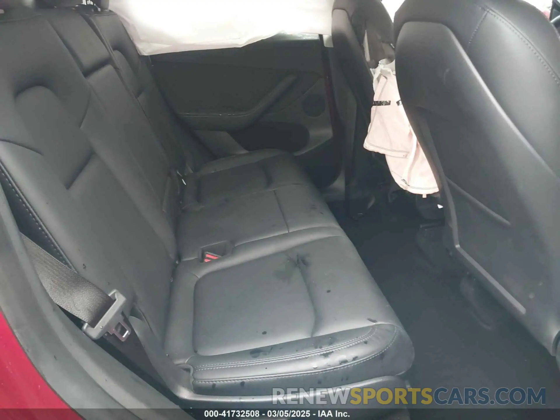 8 Photograph of a damaged car 7SAYGAEE5RF018746 TESLA MODEL Y 2024