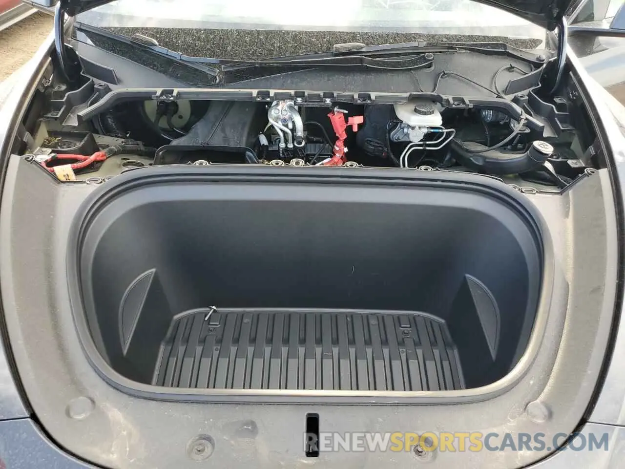 11 Photograph of a damaged car 7SAYGAEE5RF027463 TESLA MODEL Y 2024