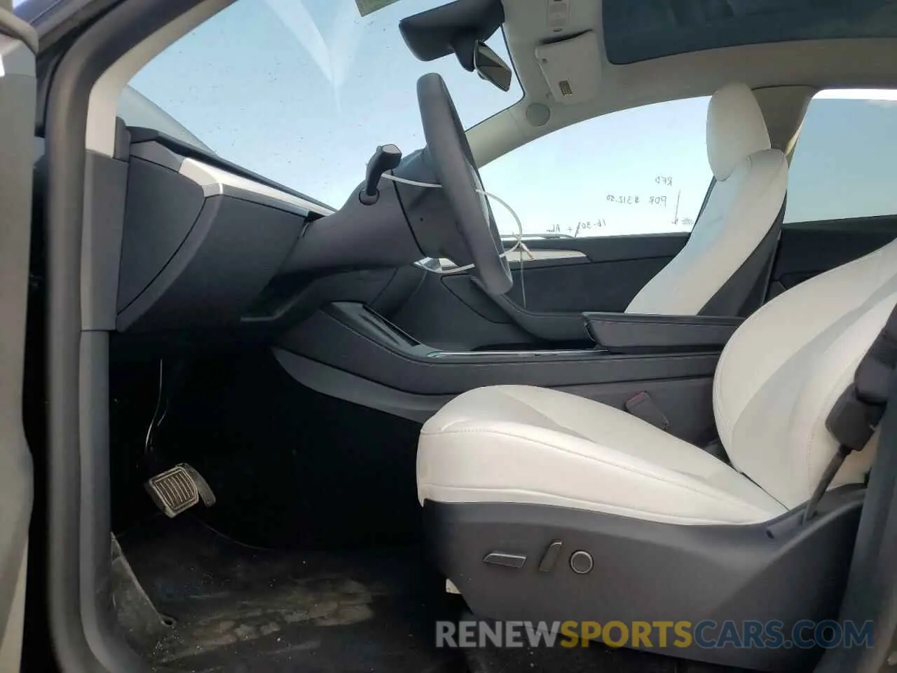 7 Photograph of a damaged car 7SAYGAEE5RF027463 TESLA MODEL Y 2024