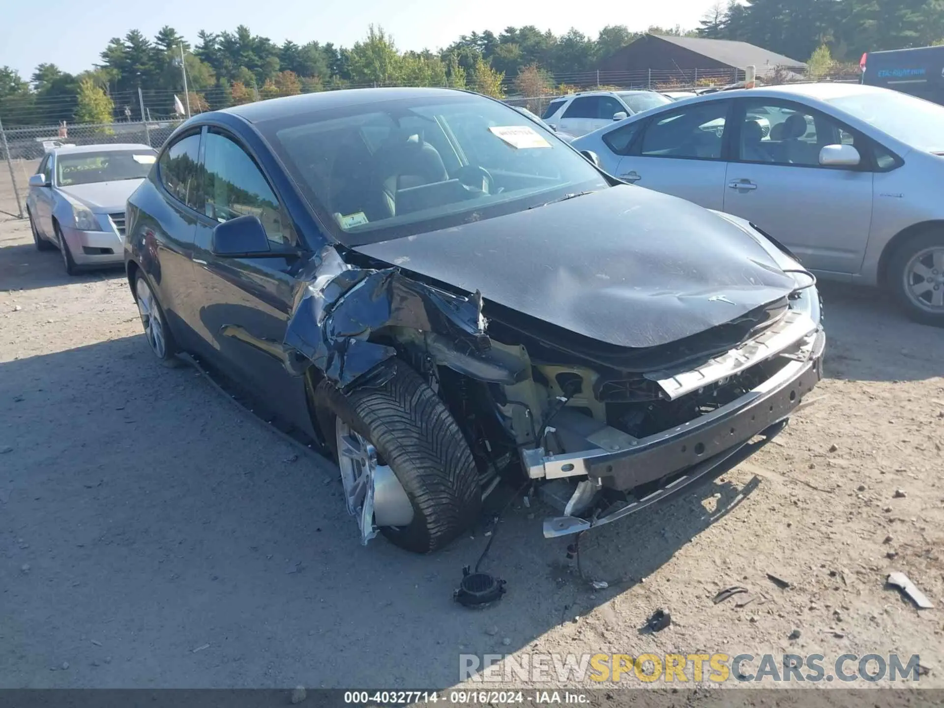 1 Photograph of a damaged car 7SAYGAEE5RF077814 TESLA MODEL Y 2024