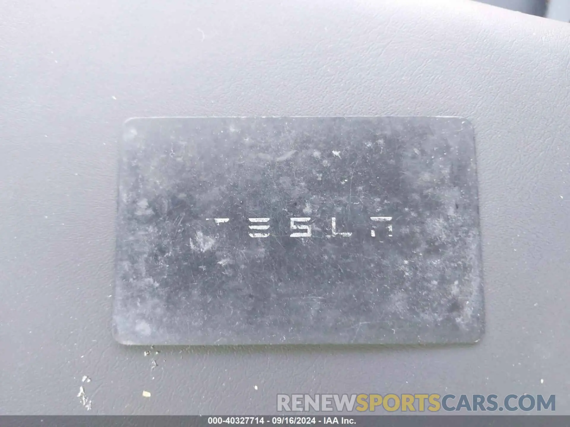 11 Photograph of a damaged car 7SAYGAEE5RF077814 TESLA MODEL Y 2024