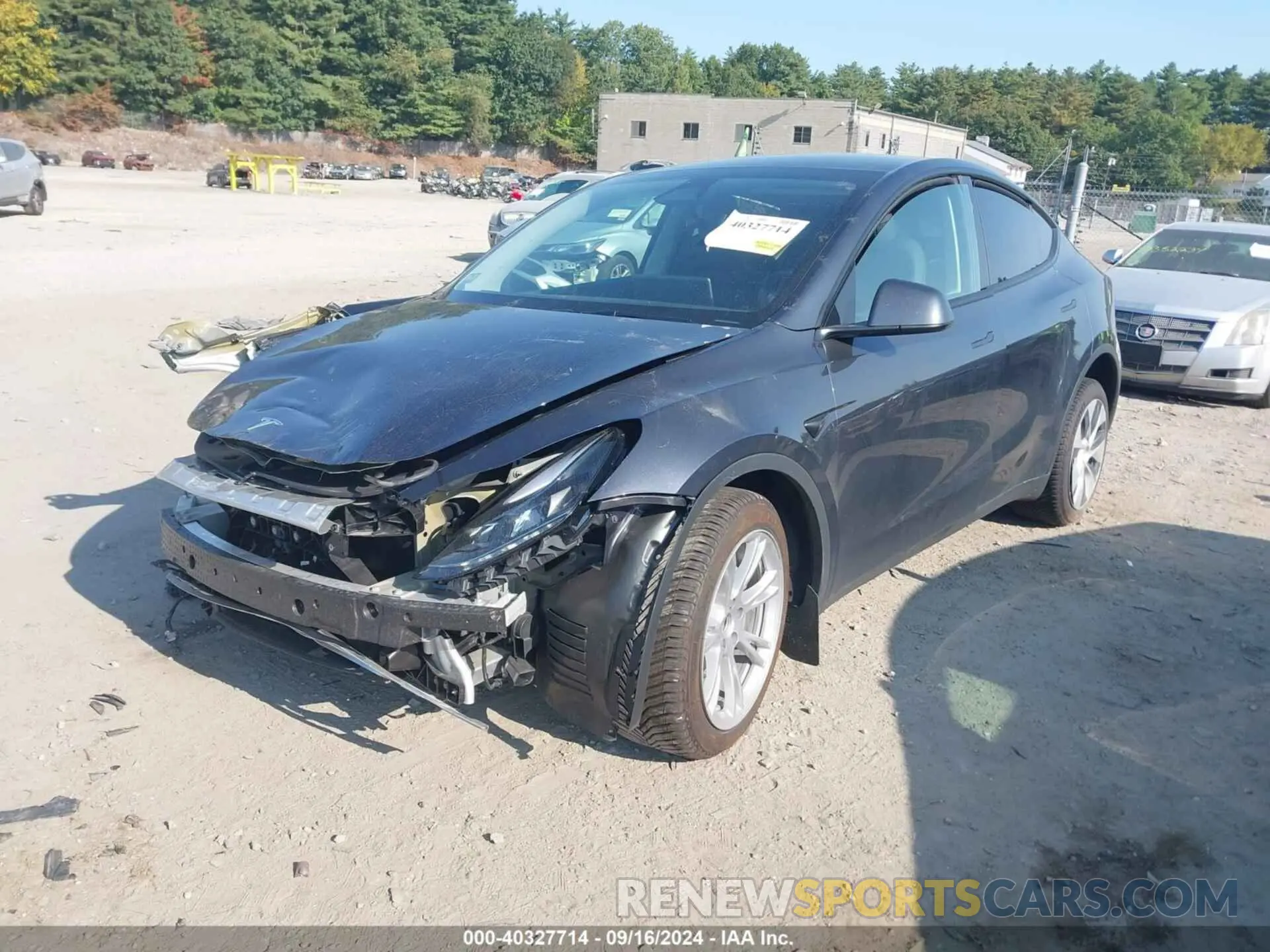2 Photograph of a damaged car 7SAYGAEE5RF077814 TESLA MODEL Y 2024