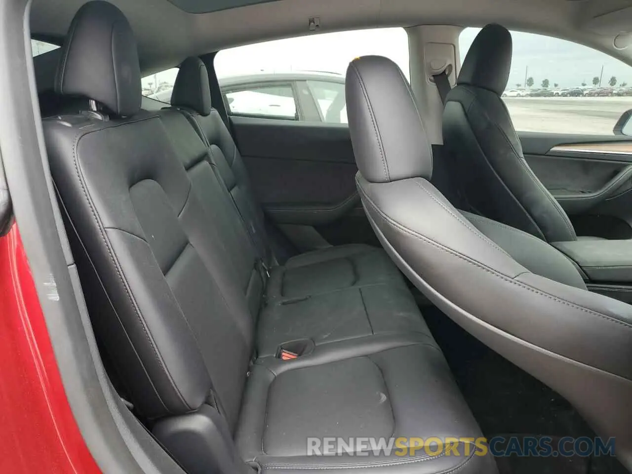 11 Photograph of a damaged car 7SAYGAEE5RF079935 TESLA MODEL Y 2024