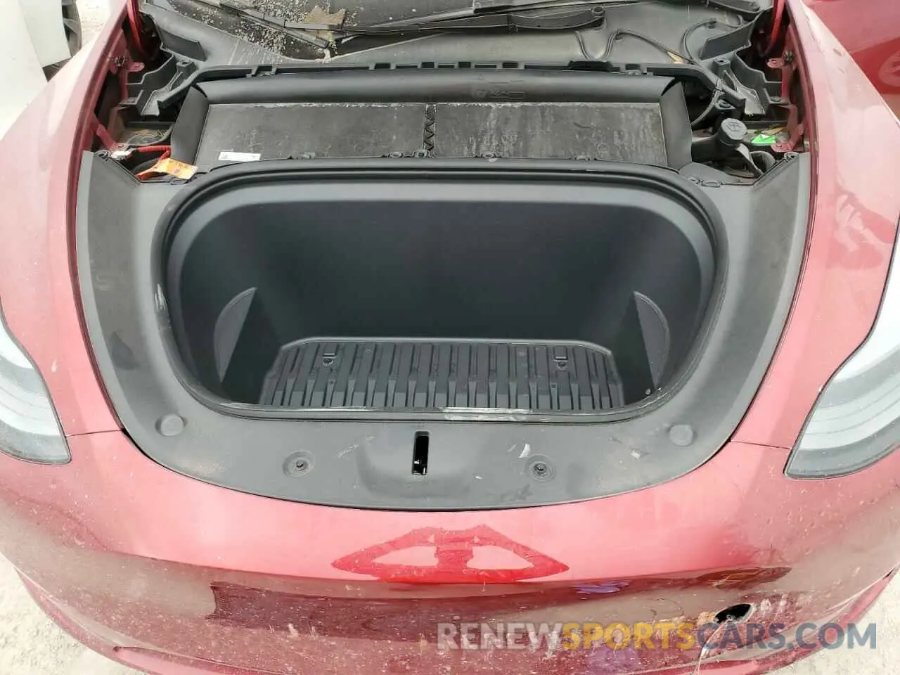 12 Photograph of a damaged car 7SAYGAEE5RF079935 TESLA MODEL Y 2024