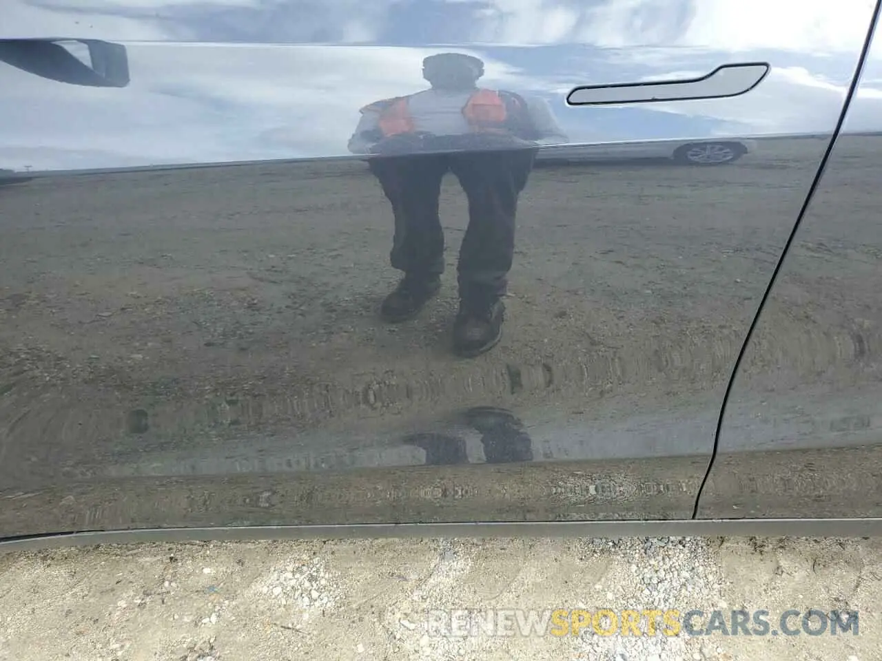 7 Photograph of a damaged car 7SAYGAEE5RF089252 TESLA MODEL Y 2024