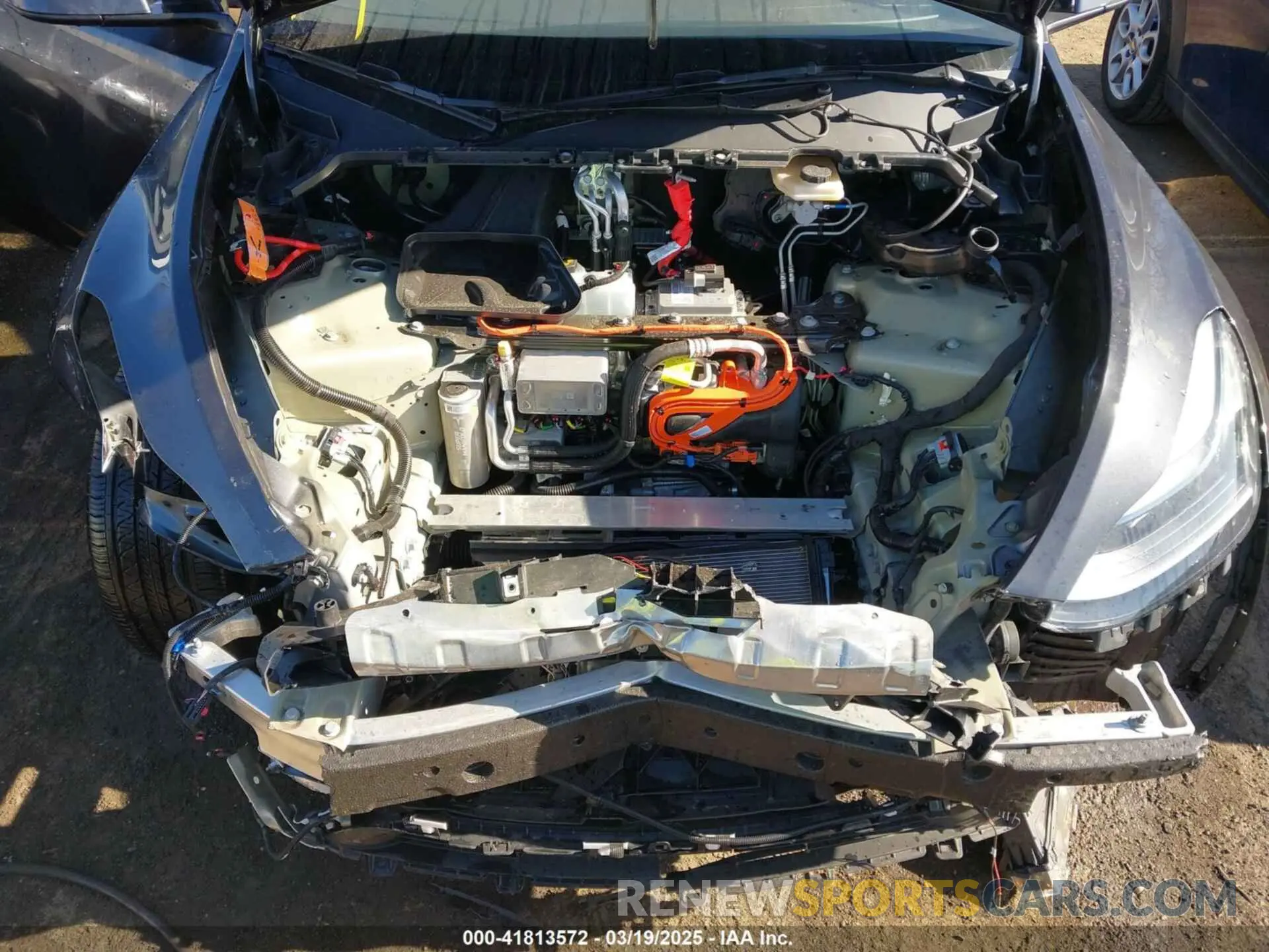 10 Photograph of a damaged car 7SAYGAEE5RF127224 TESLA MODEL Y 2024