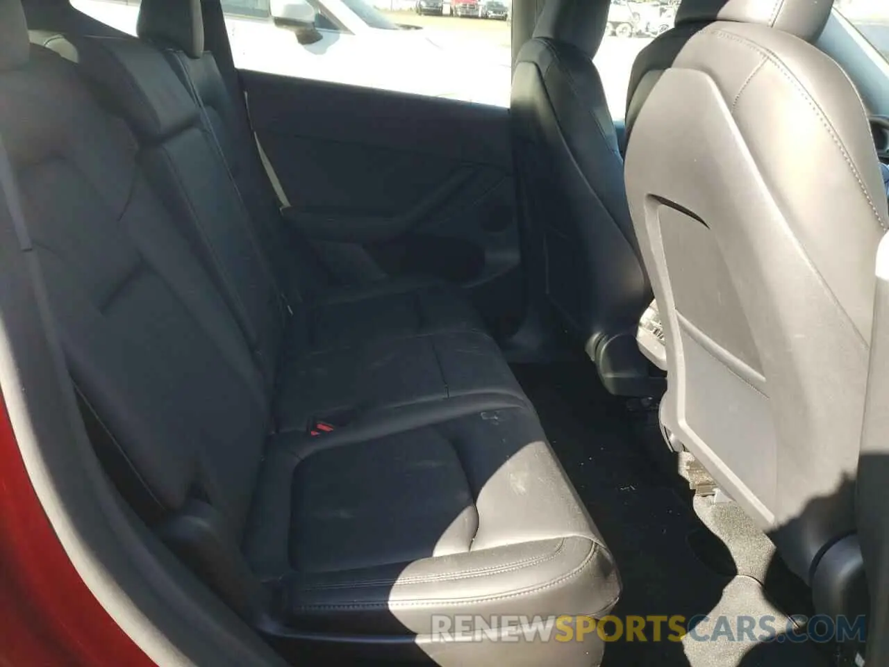 11 Photograph of a damaged car 7SAYGAEE6RF061654 TESLA MODEL Y 2024