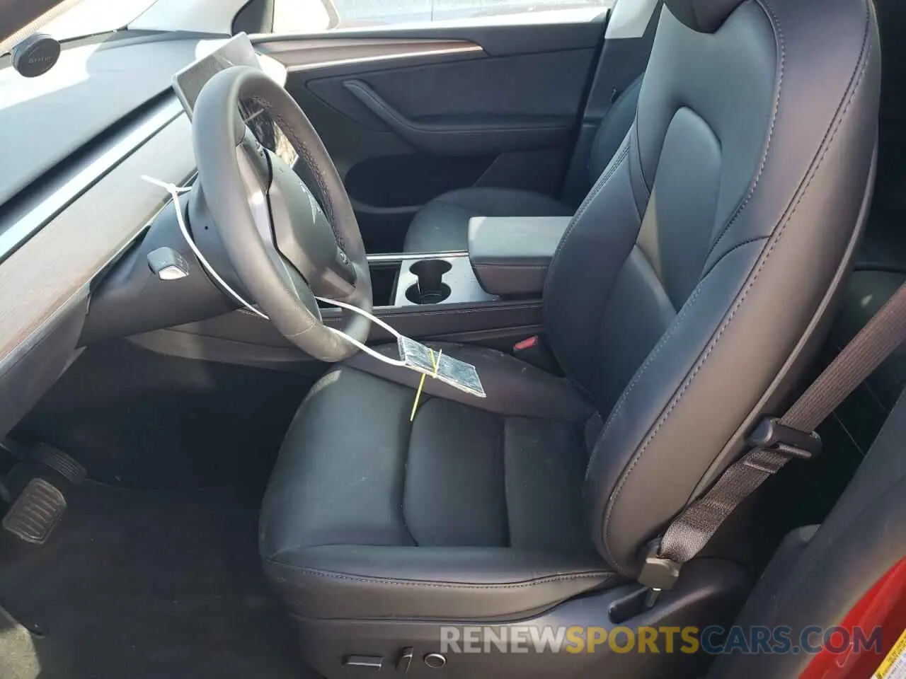 7 Photograph of a damaged car 7SAYGAEE6RF061654 TESLA MODEL Y 2024