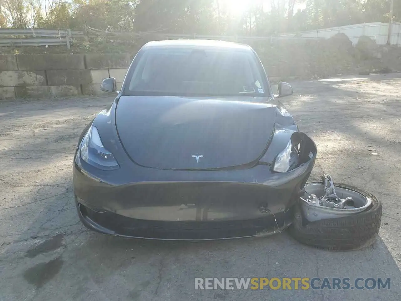 5 Photograph of a damaged car 7SAYGAEE6RF067003 TESLA MODEL Y 2024
