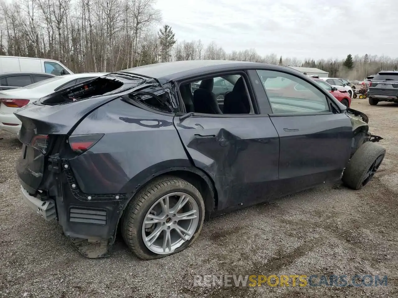 3 Photograph of a damaged car 7SAYGAEE6RF070354 TESLA MODEL Y 2024