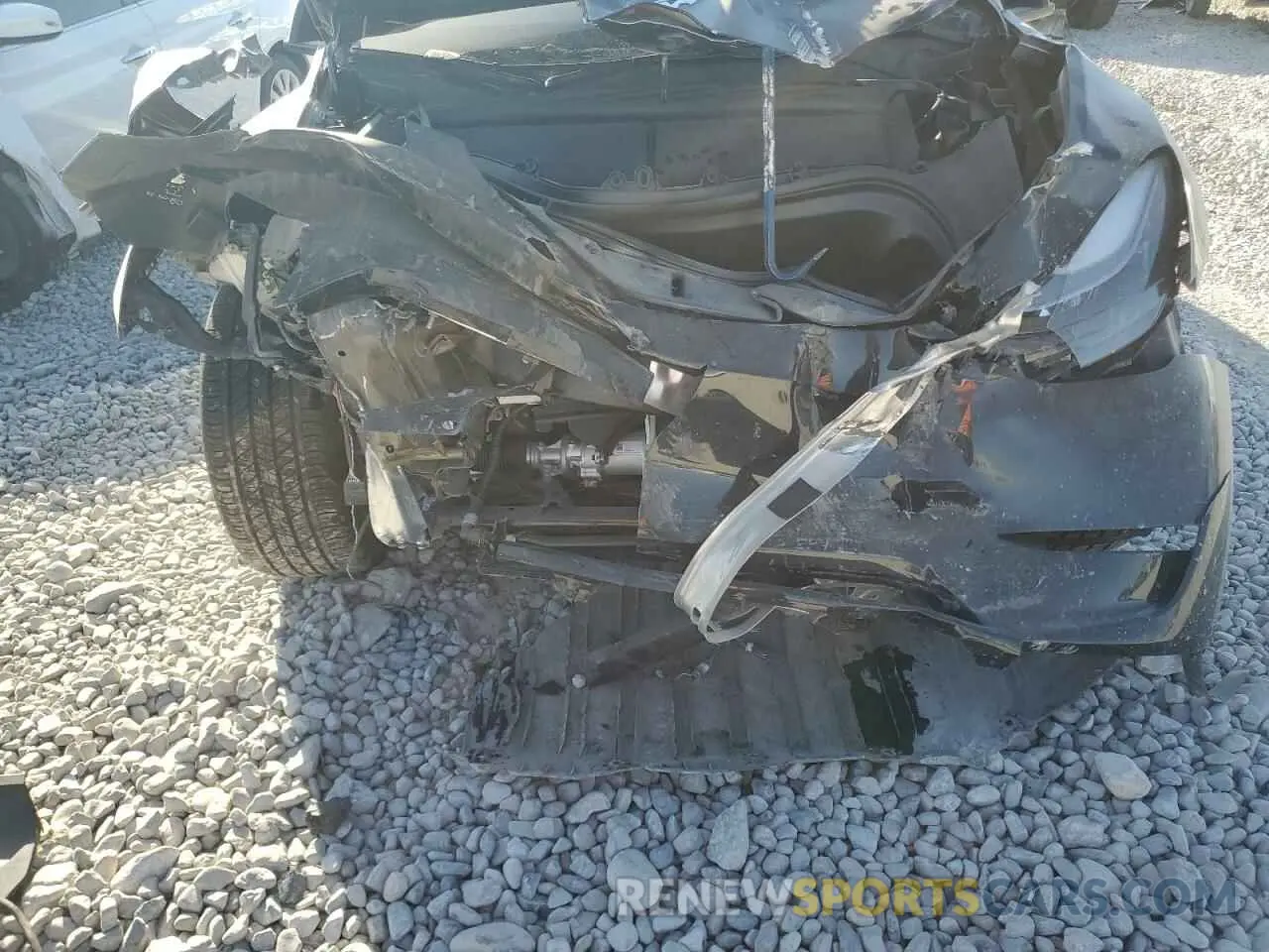 11 Photograph of a damaged car 7SAYGAEE6RF071388 TESLA MODEL Y 2024