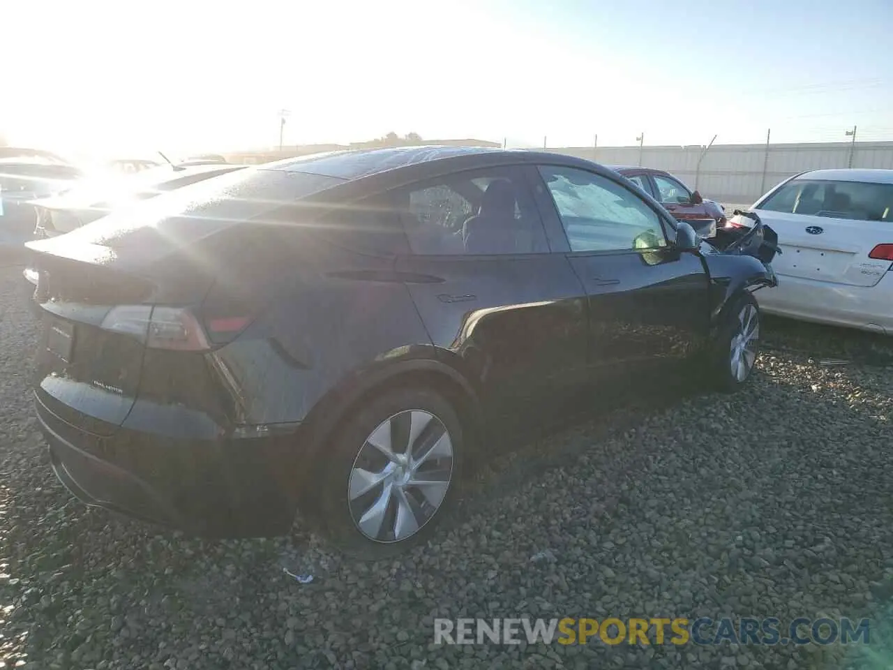 3 Photograph of a damaged car 7SAYGAEE6RF071388 TESLA MODEL Y 2024