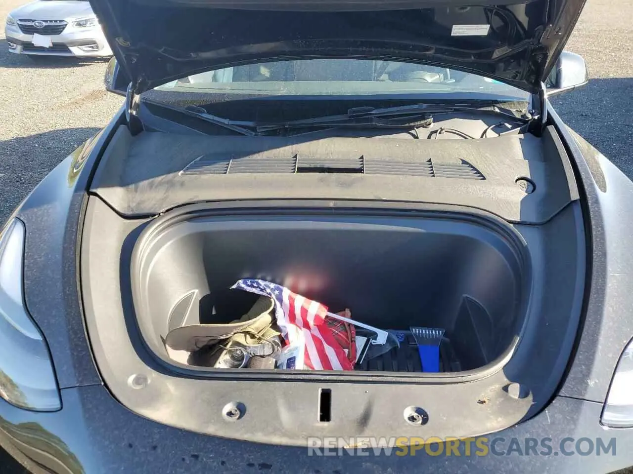 12 Photograph of a damaged car 7SAYGAEE6RF106267 TESLA MODEL Y 2024