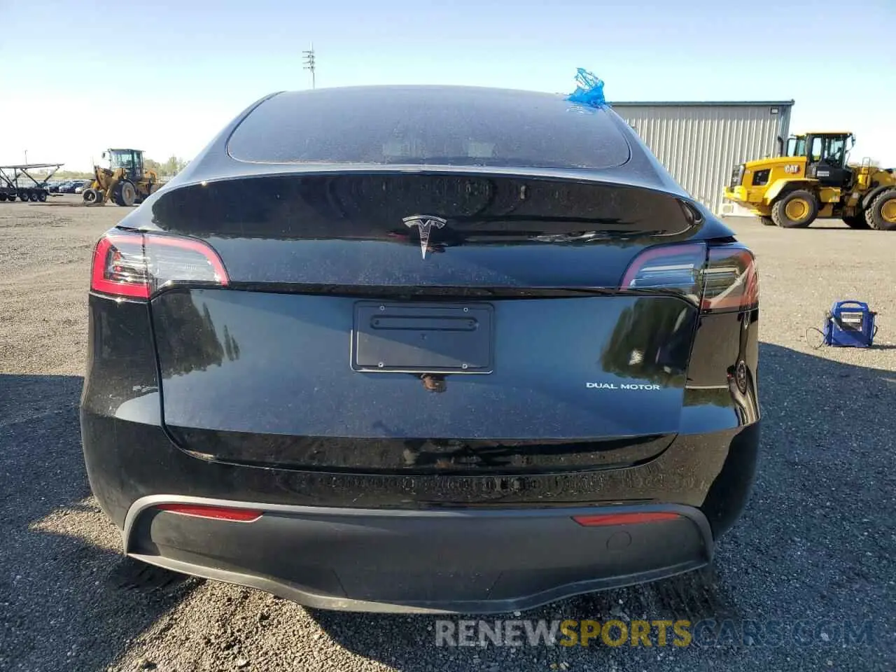 6 Photograph of a damaged car 7SAYGAEE6RF106267 TESLA MODEL Y 2024