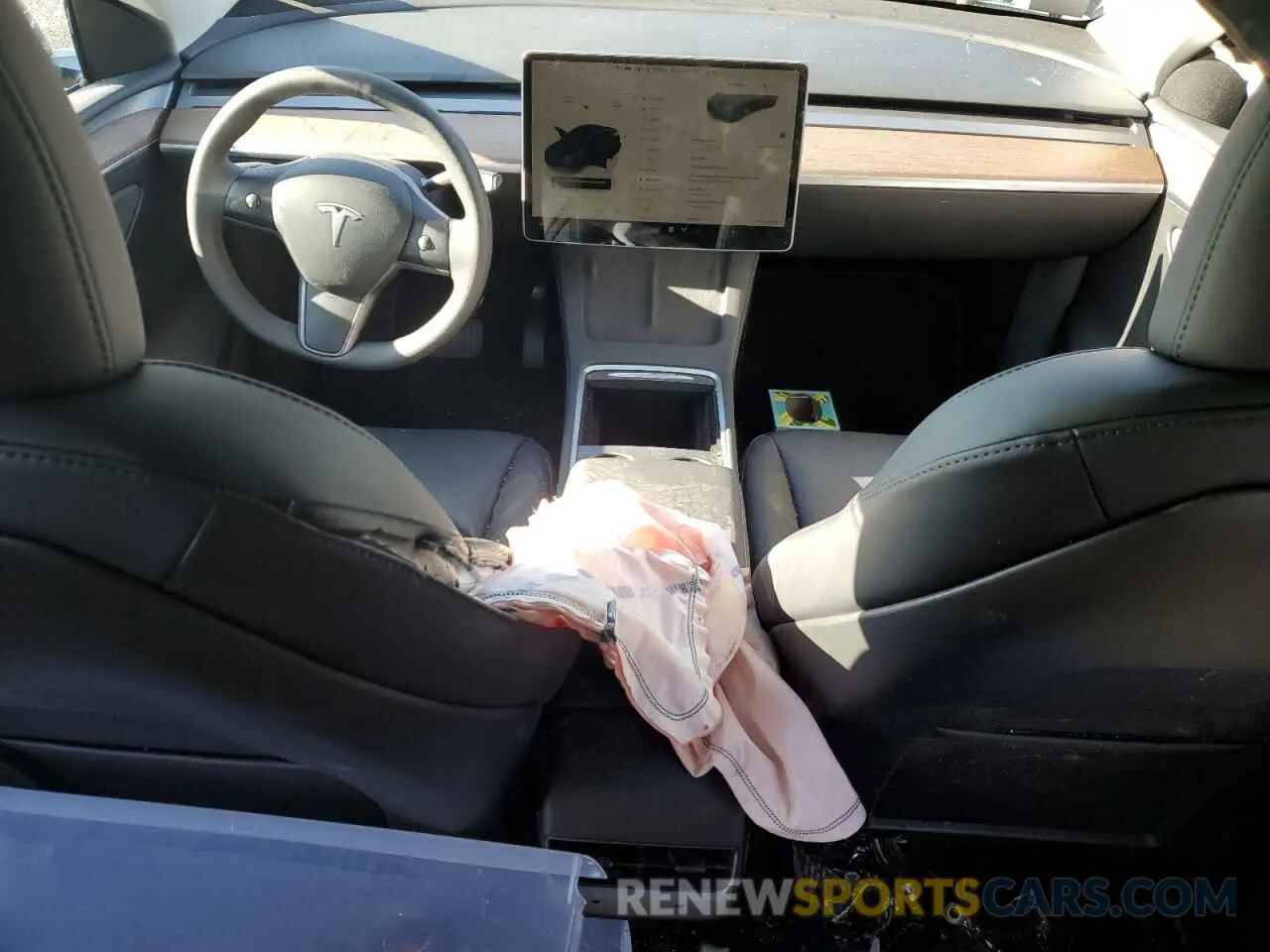 8 Photograph of a damaged car 7SAYGAEE6RF106267 TESLA MODEL Y 2024