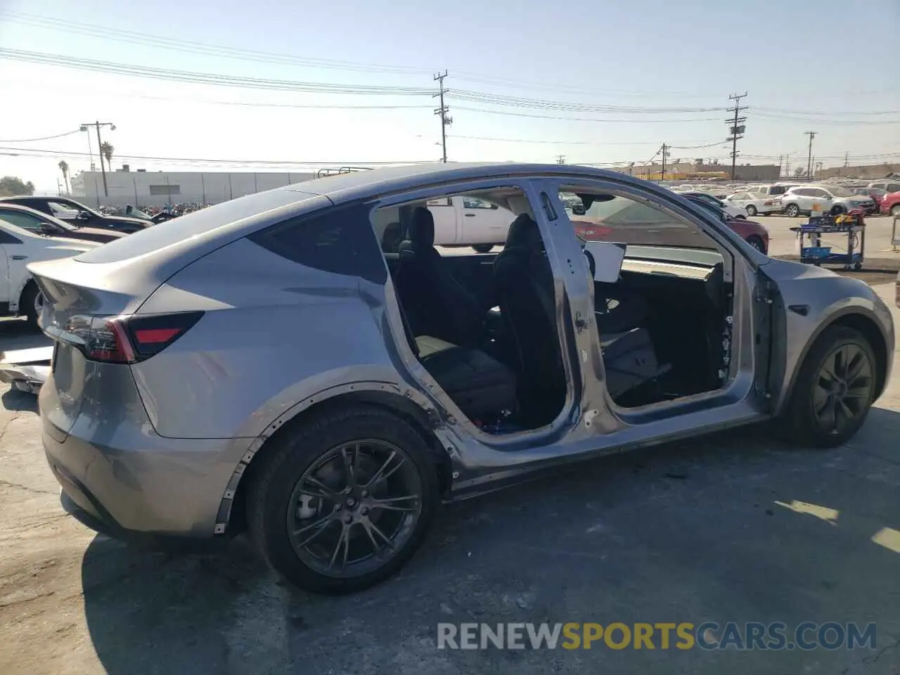 3 Photograph of a damaged car 7SAYGAEE6RF131749 TESLA MODEL Y 2024
