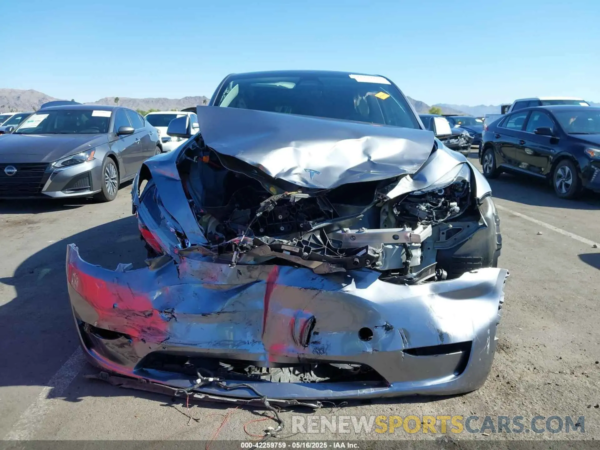 11 Photograph of a damaged car 7SAYGAEE6RF155551 TESLA MODEL Y 2024
